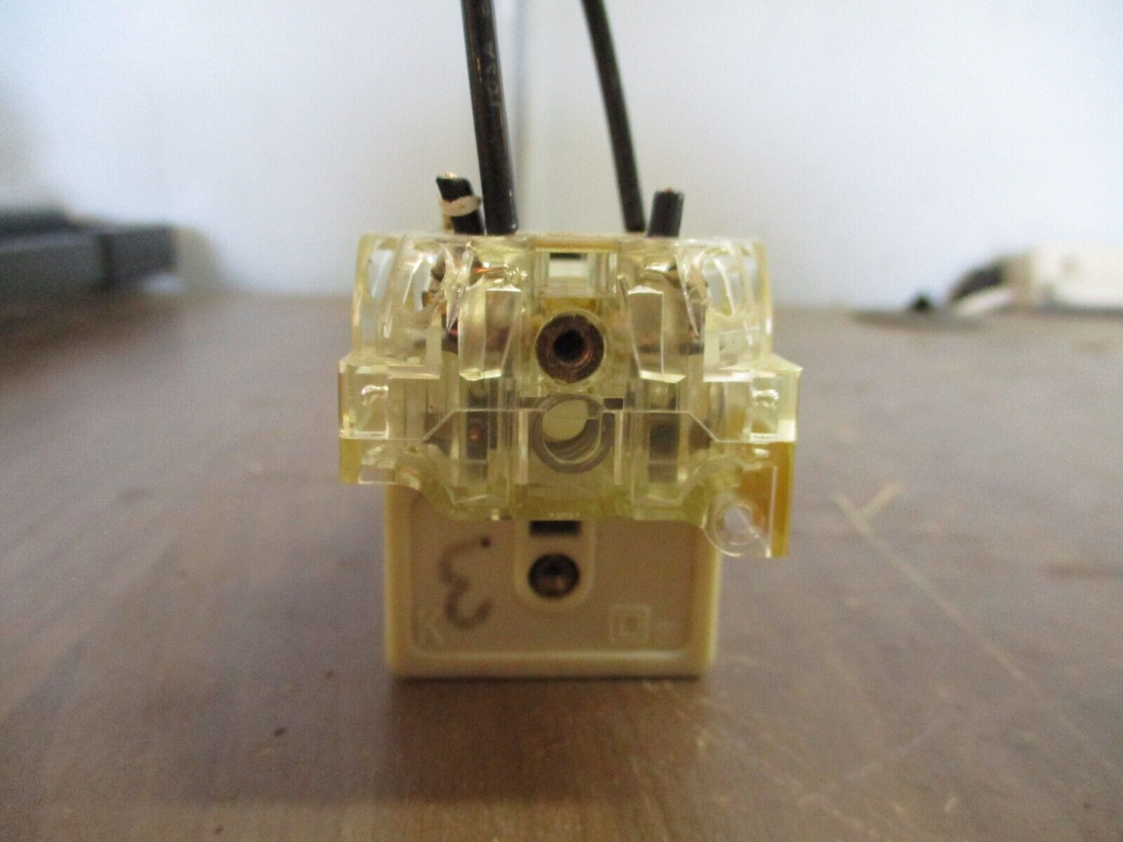 Square D Illuminated Push Button 9001 KM1 Ser. G 110-120V 50-60Hz Green Used
