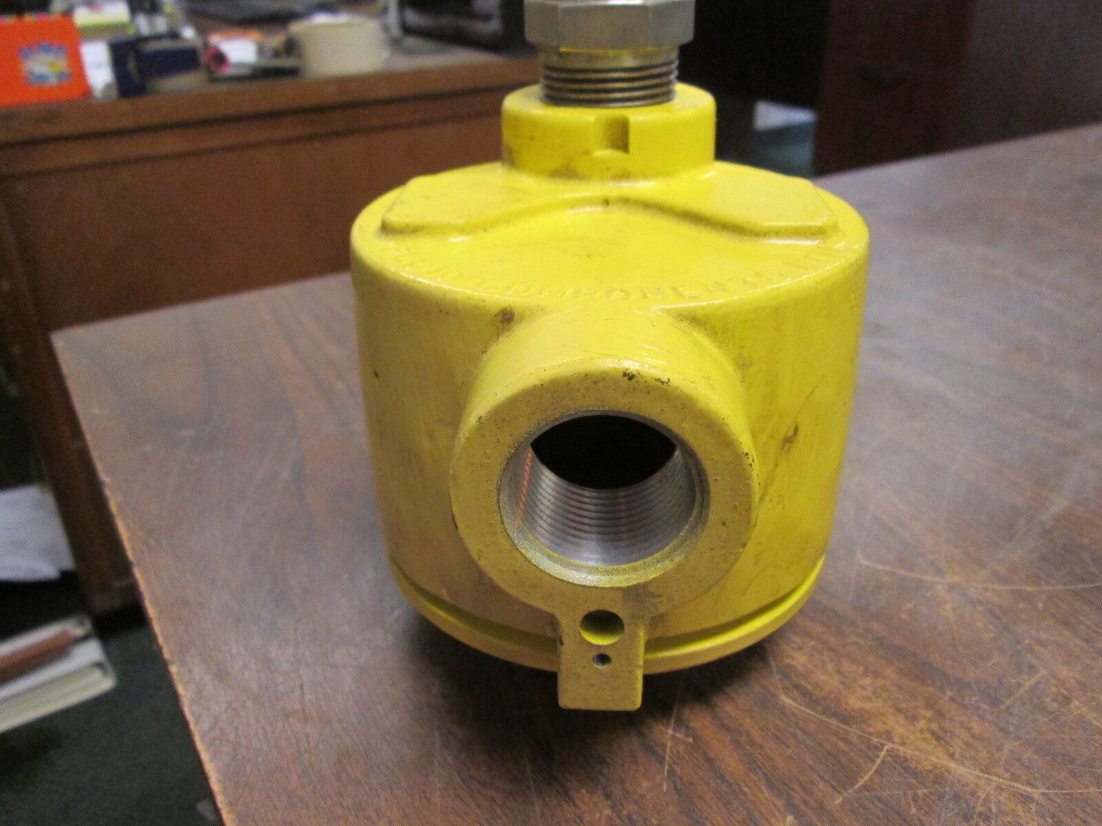 FCI Flow Monitor FR72-1/1/2.625"U/S/LD/H/5181-W 115VAC 60Hz 7VA Used