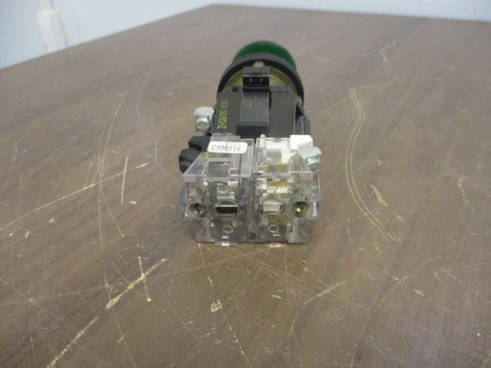 Westinghouse Illuminated Push Button PB1T1B Green Model B 120V 60Hz Used