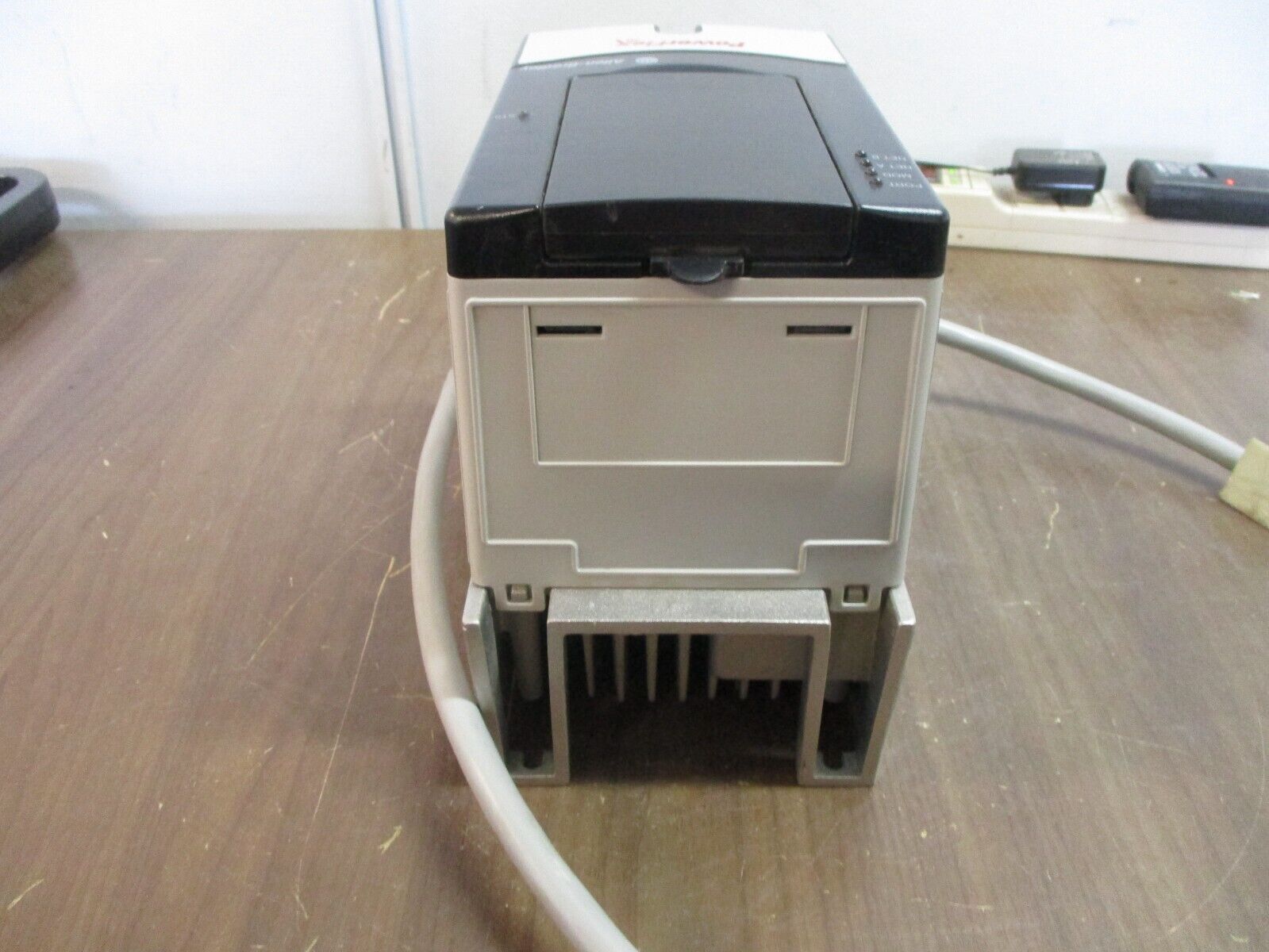 Allen-Bradley PowerFlex 70 AC Drive 20AD2P1A0AYNNNC0 1HP 3Ph *No Keypad* Used
