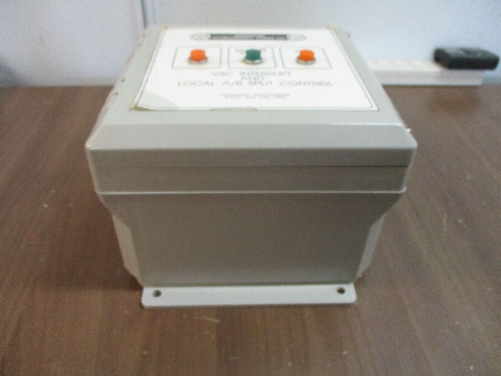 Automated Environments / Omnus VSC Interrupt & Local A/B Split Control Used