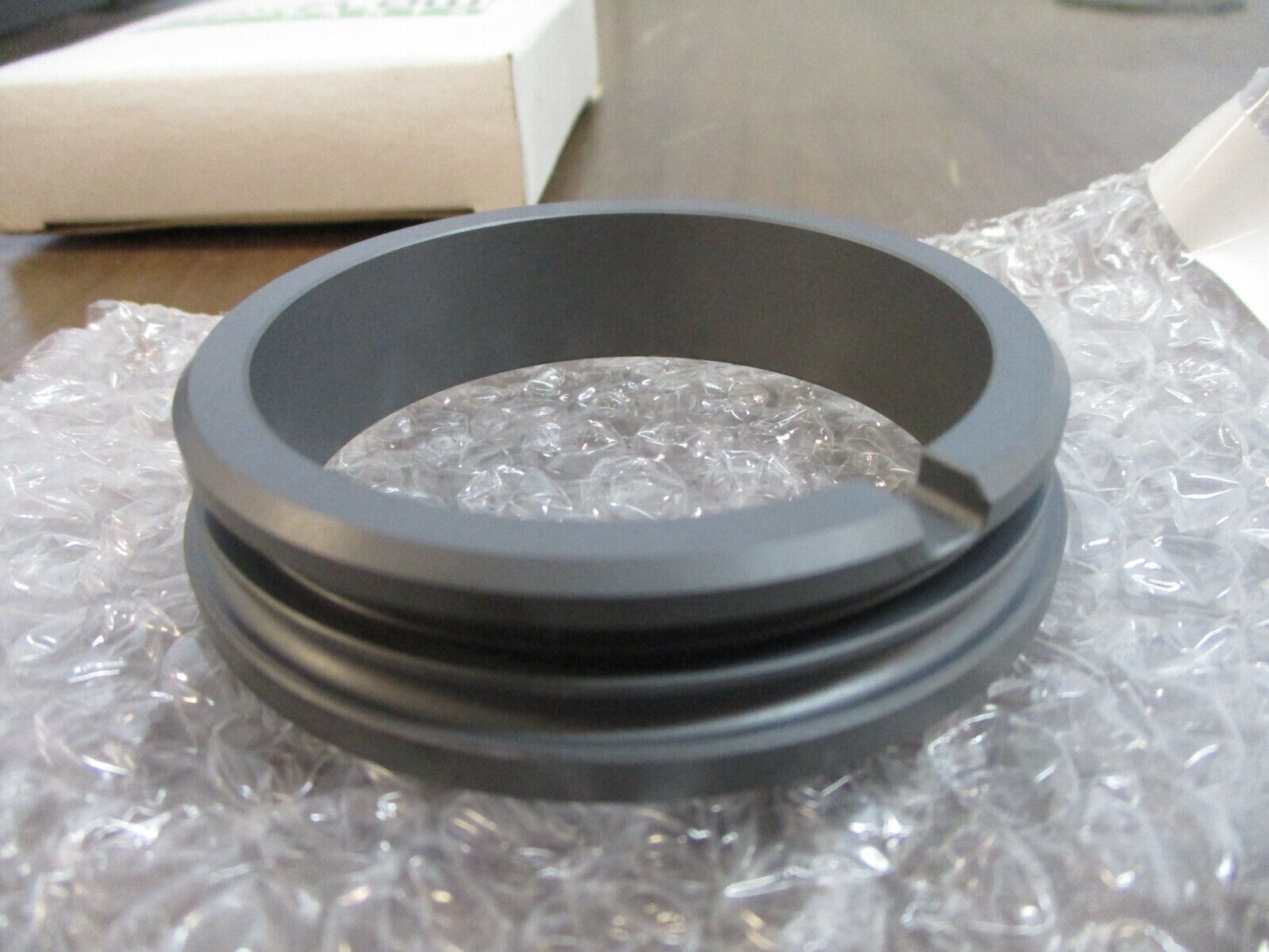 APV Seal M546P464444 New Surplus
