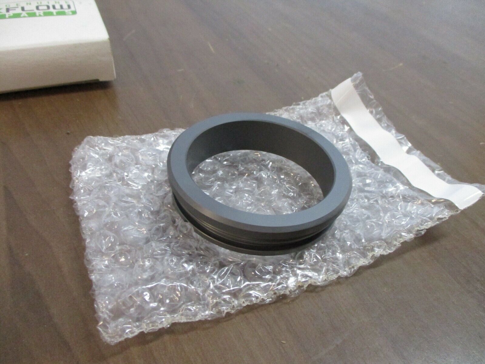 APV Seal M546P464444 New Surplus