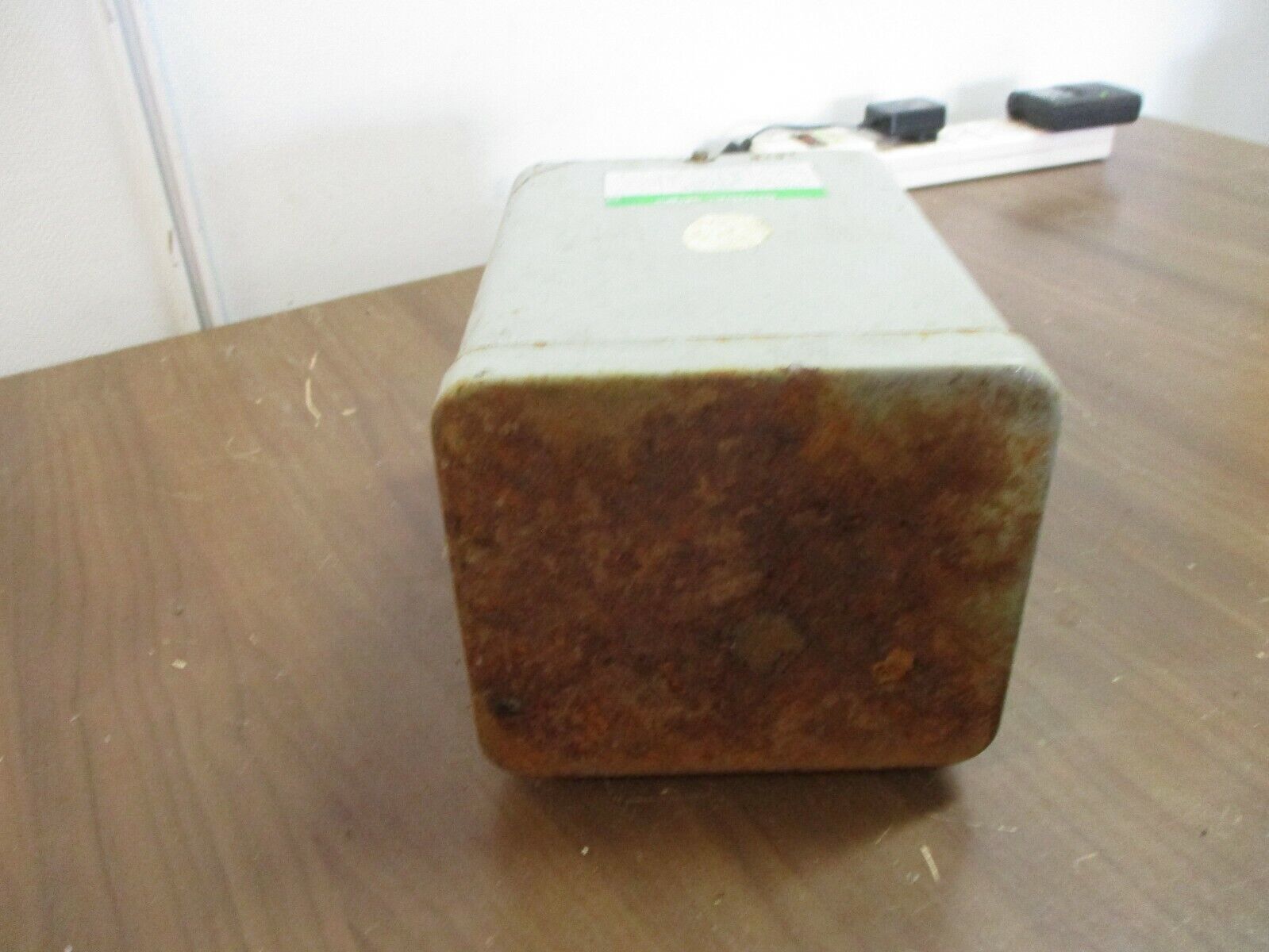 Sorgel Transformer 1kVA 1Ph Pri: 240/480V Sec: 120/240V Used