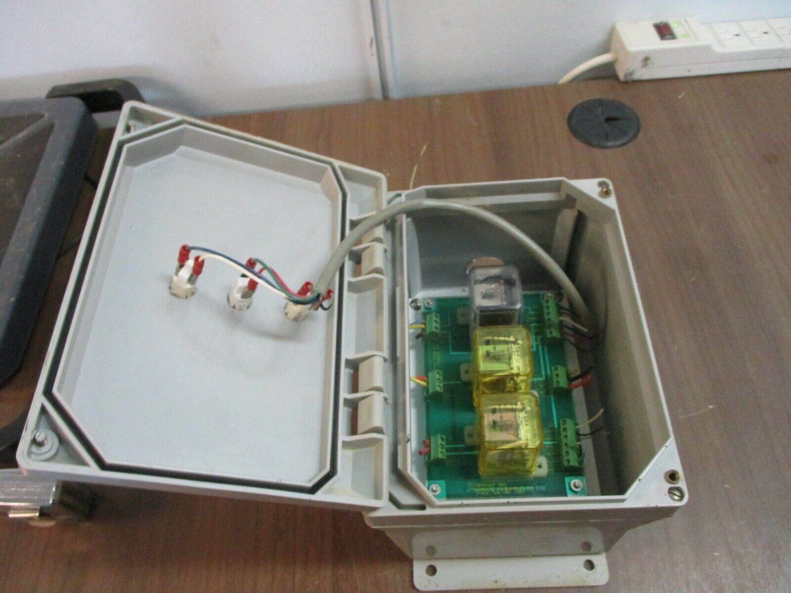 Automated Environments VSC Interrupt A/B Split Control VSCI-1/L Used