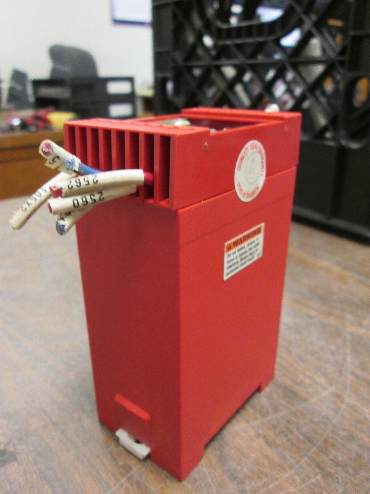 Allen-Bradley Guard Master Stop Motion Detection 440R-S07140 110/240VAC Used