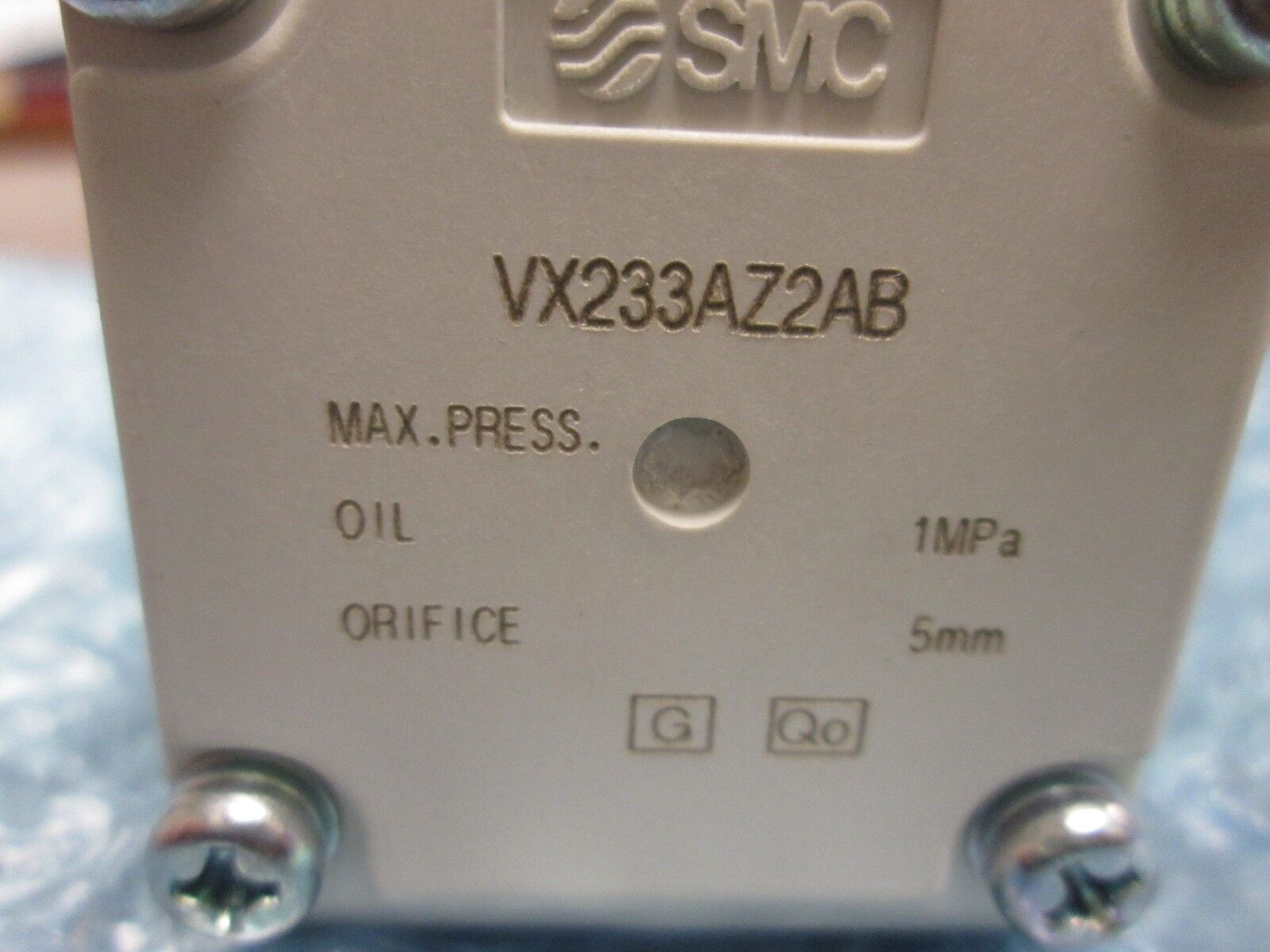 SMC Solenoid Valve VX233AZ2AB For Oil 1MPa Max Pressure New Surplus