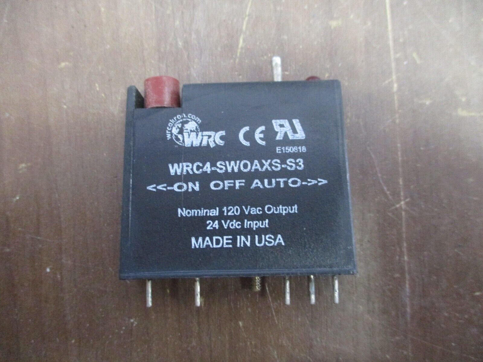 WRC Output Module WRC4-SWOAXS-S3 120VAC Output 24VDC Input Used