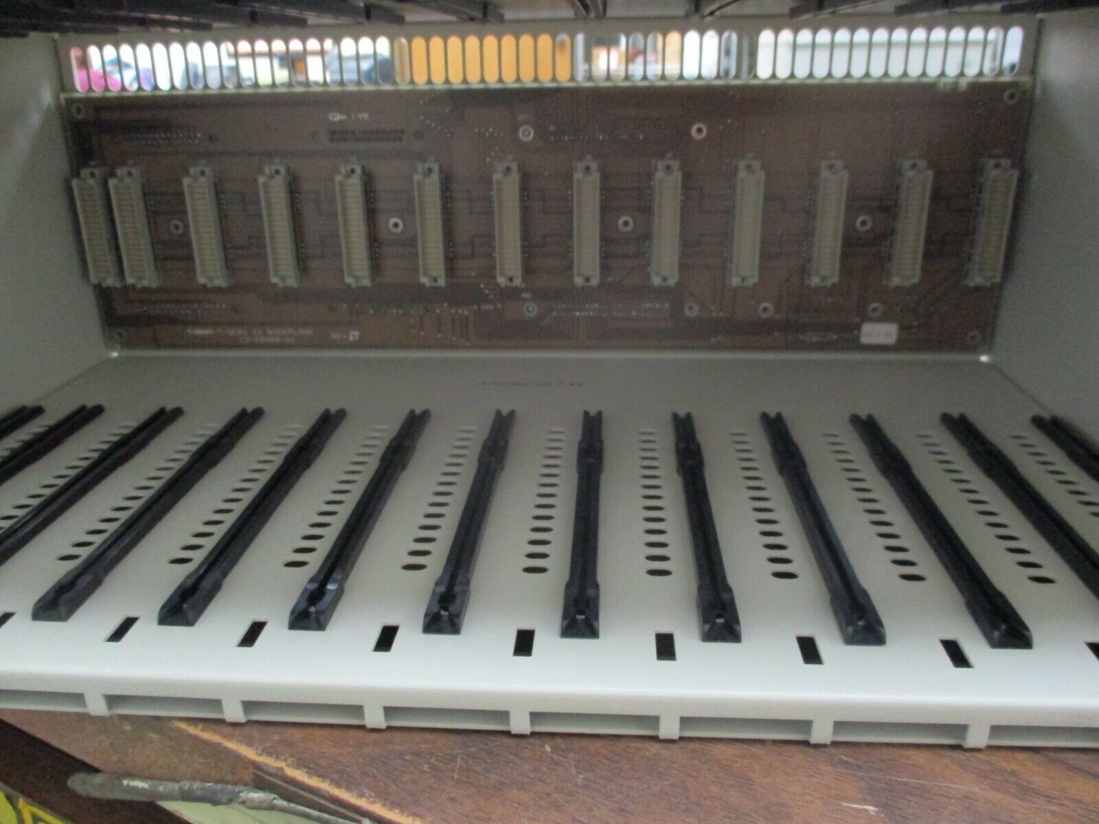 Kentrox T-Smart/T-Serv II Backplane 13-00689-01 Rev. D Used