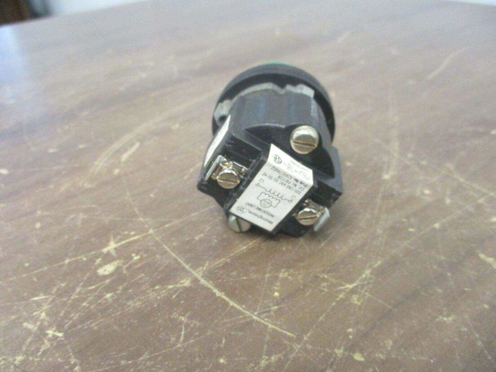Westinghouse Indicating Light PB1T2R 220/240V 50/60Hz Green Used