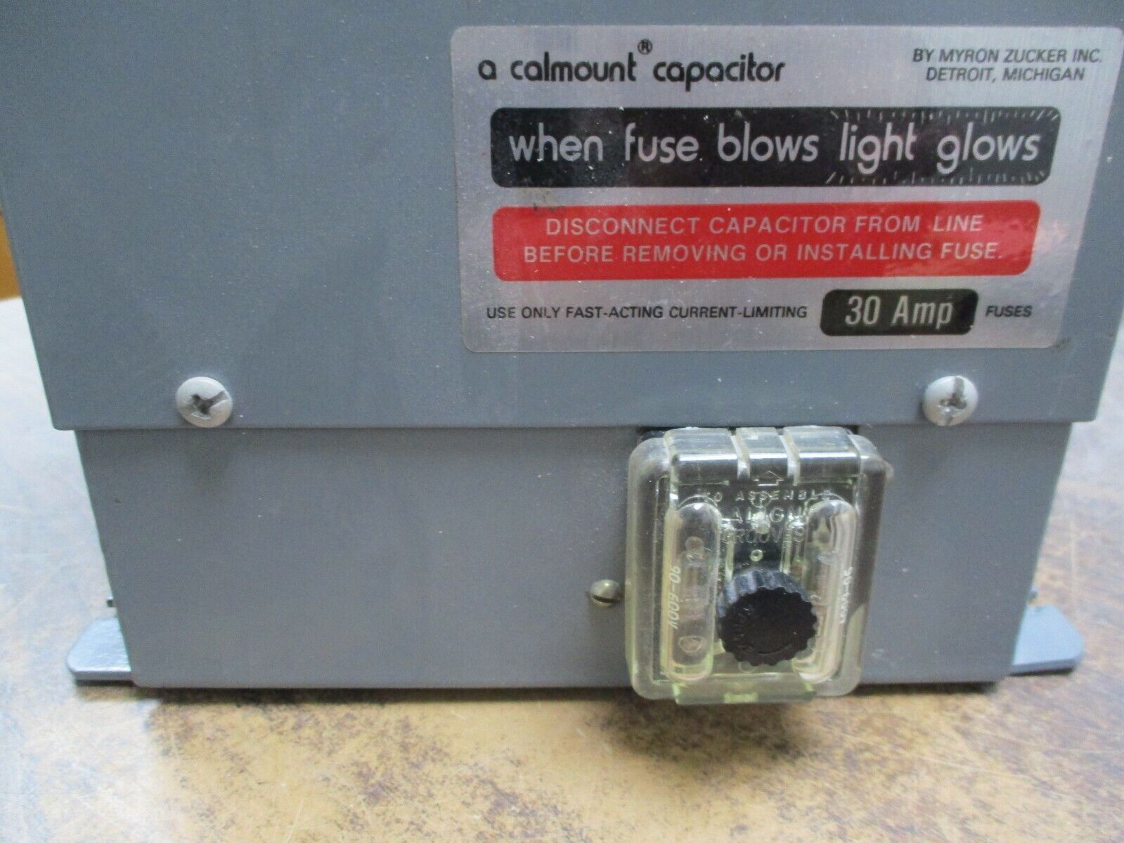 Calmount Calvault Capacitor 1543 ULM 15KVAR 480V 3Ph 60Hz Used