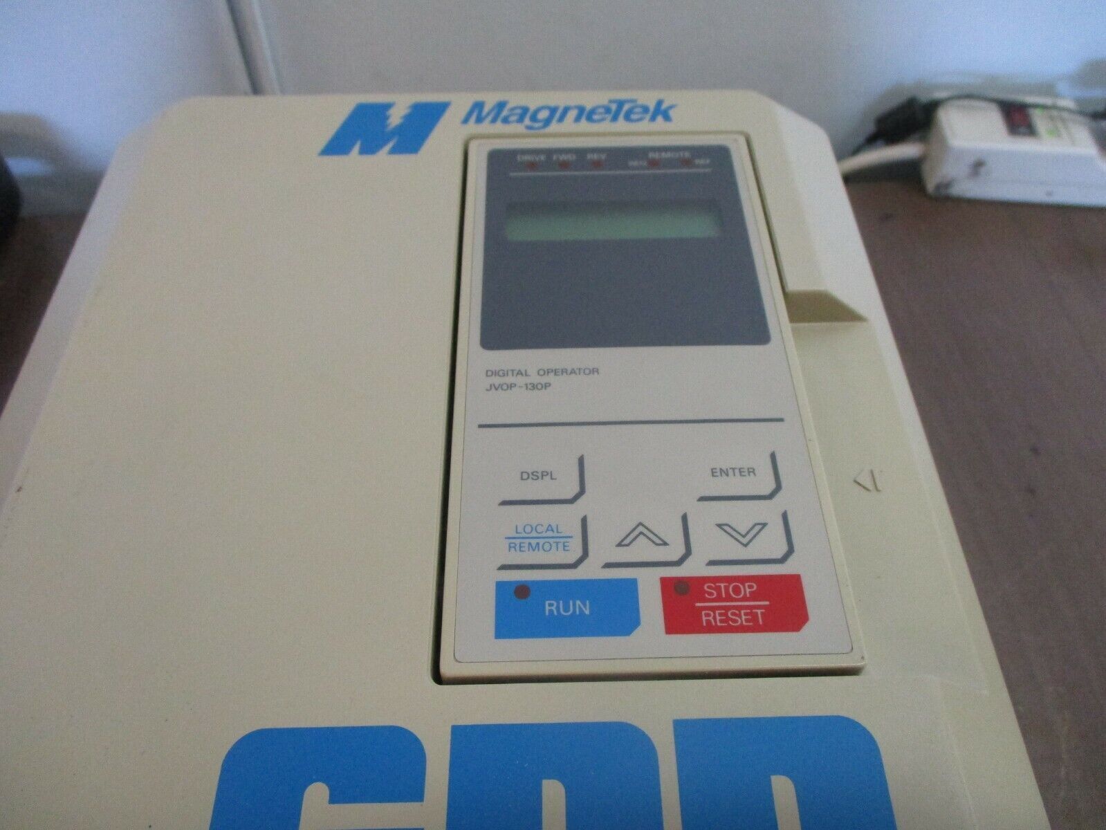 MagneTek GPD 506 AC Drive GPD506V-B014 10HP 3Ph w/ Keypad Used