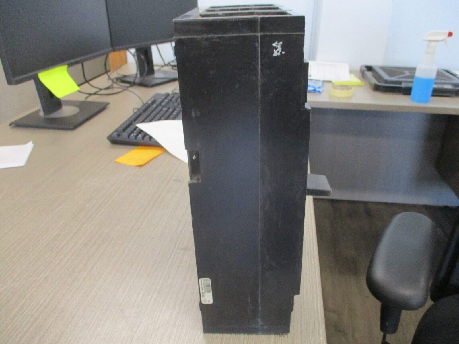 Square D Circuit Breaker 519568P14 300A 600V 3P Used