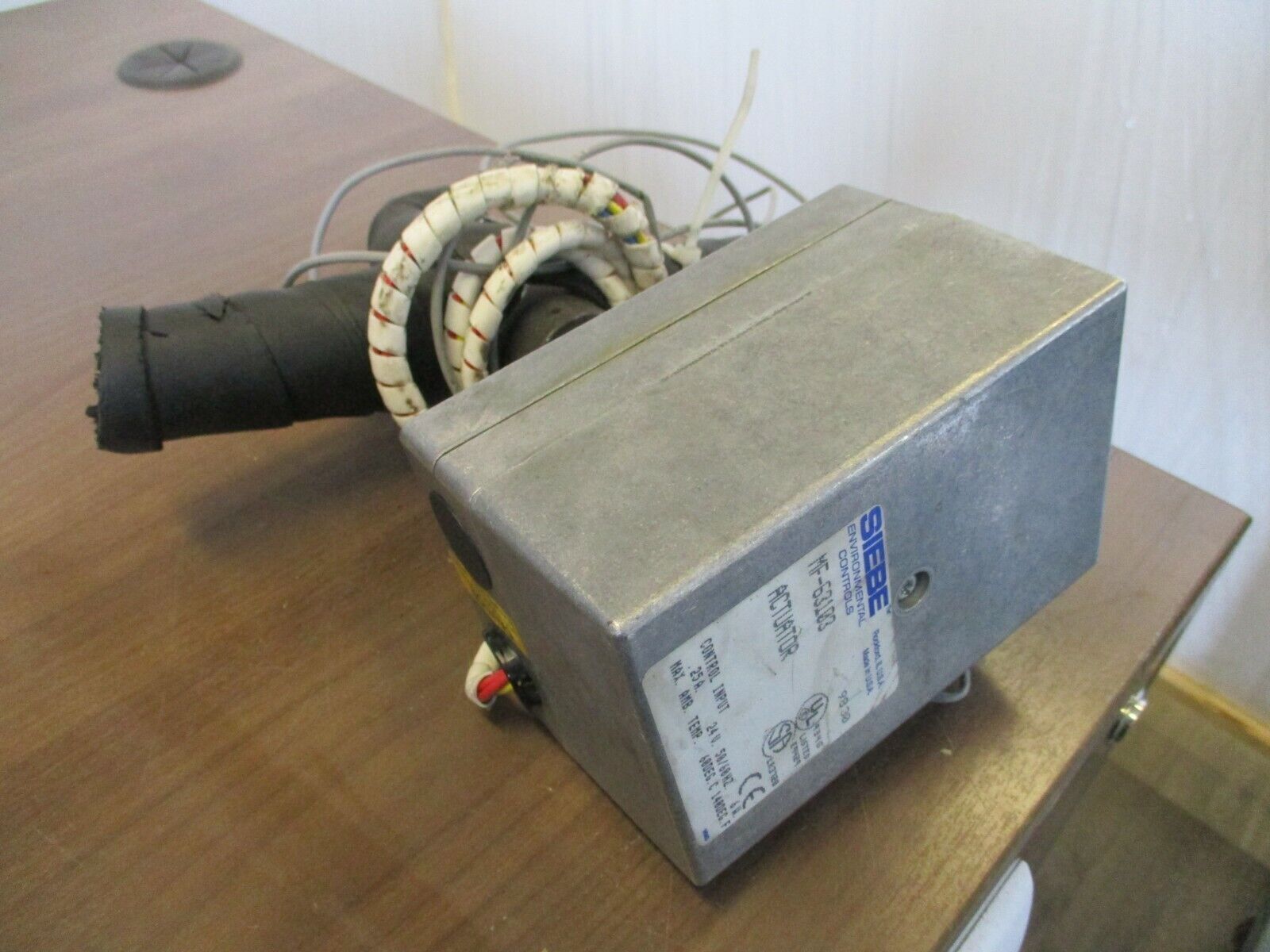 Siebe Actuator MF-63103 0.25A 24V 50/60Hz 6W Used