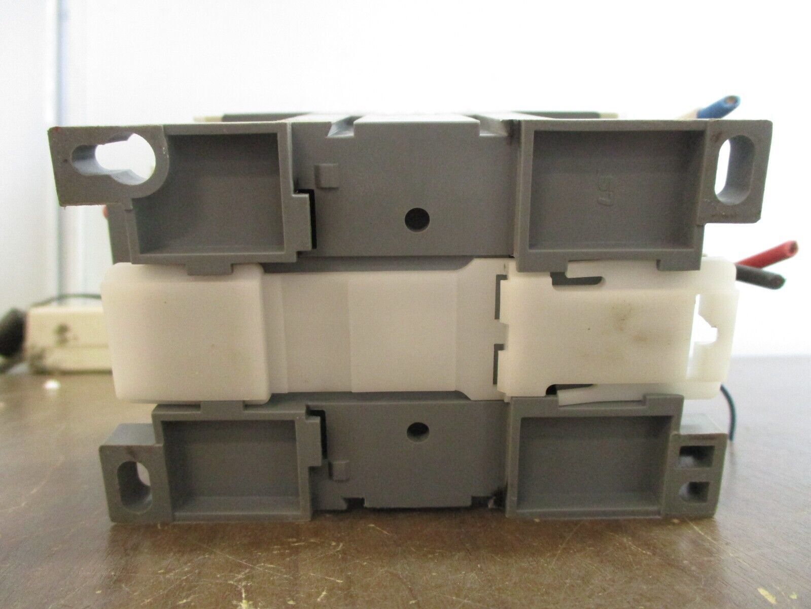 MEC Contactor GMC-50 220V Coil w/ Aux Contact *Missing (1) Terminal Cover* Used