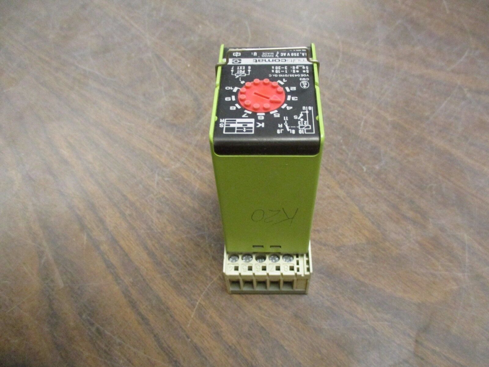 Multi Comat Timer CSK 2-65 220V Range: 1-10 sec / 3-30 sec Used