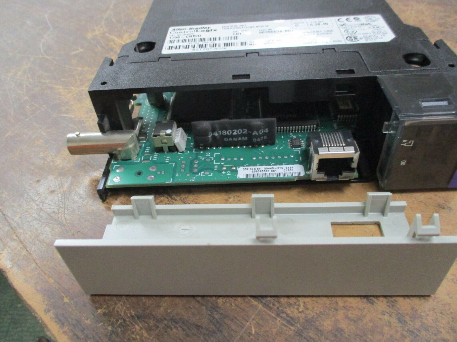 Allen-Bradley ControlLogix Control Net Comm. Bridge Module 1756-CNB/D Rev. L01