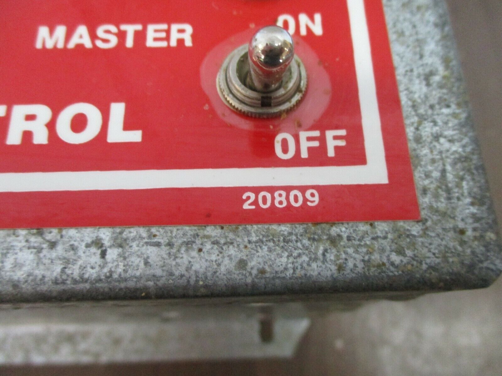 Chore-Time Collector Master Control 20809 *Missing (1) Light* Used