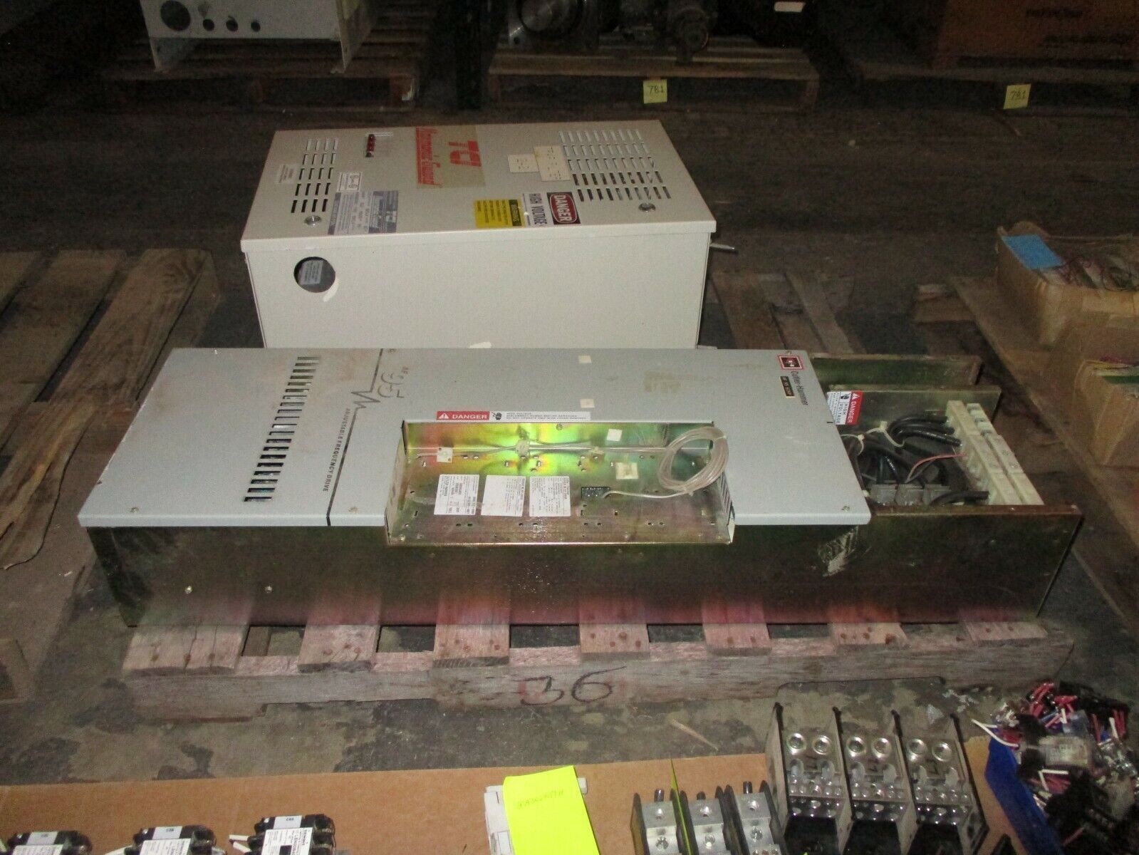 Cutler-Hammer Series 95 AF Drive AF95AN0C060CC1 60HP 3Ph Used