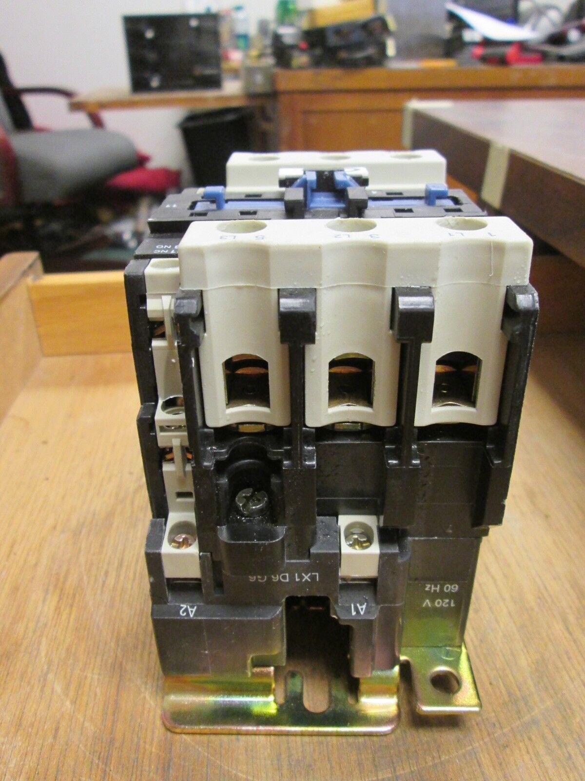 Telemecanique Contactor LC1 D6511 80A 1000V 120V Coil Used