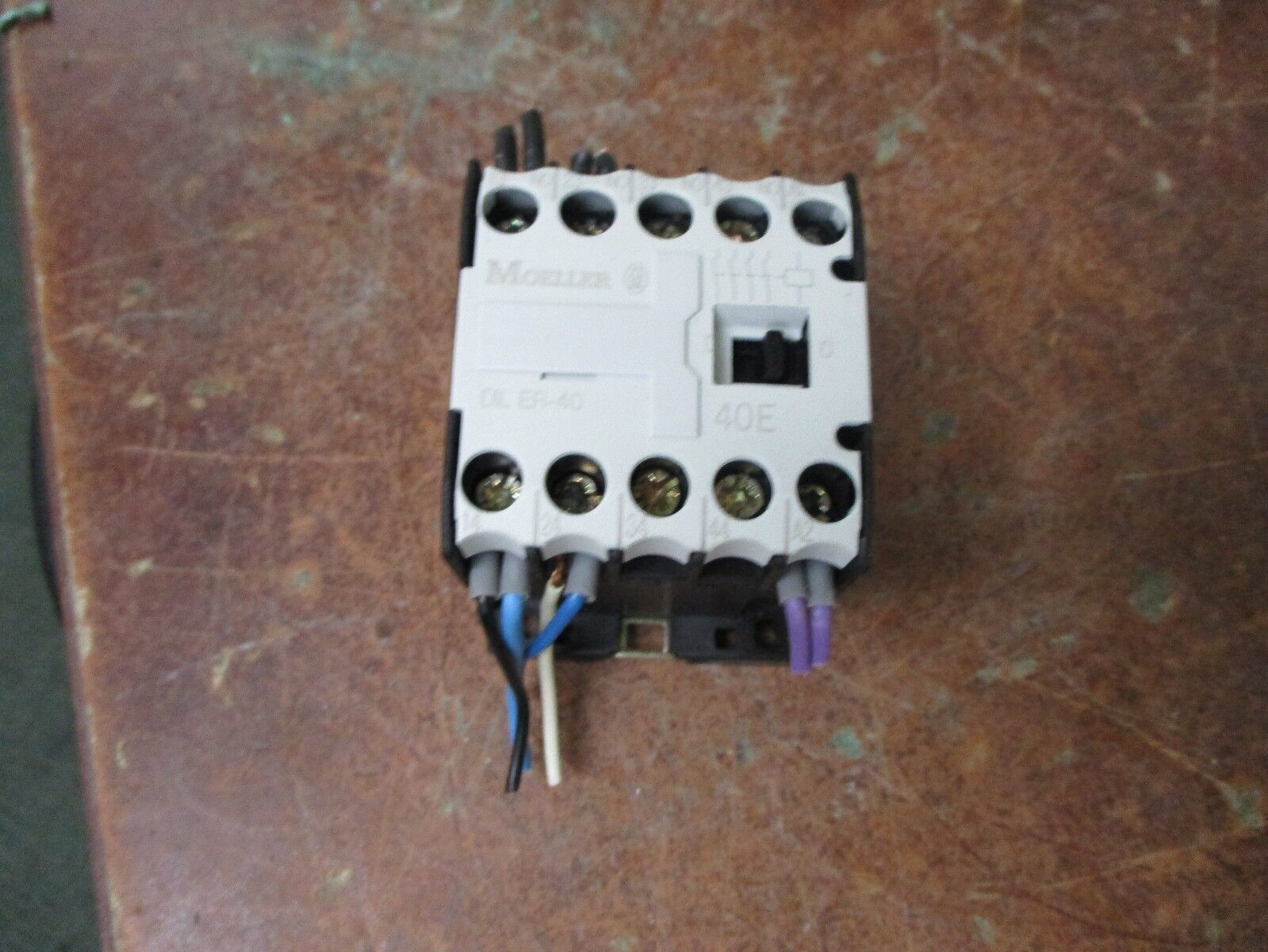 Moeller Contactor DIL ER-40 40E 24V Coil 10A 600V Used