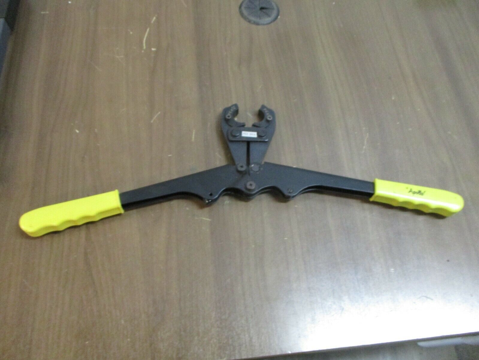 Apollo Quick-Cinch Clamp Tool PEX 3/4" 3/4in Used