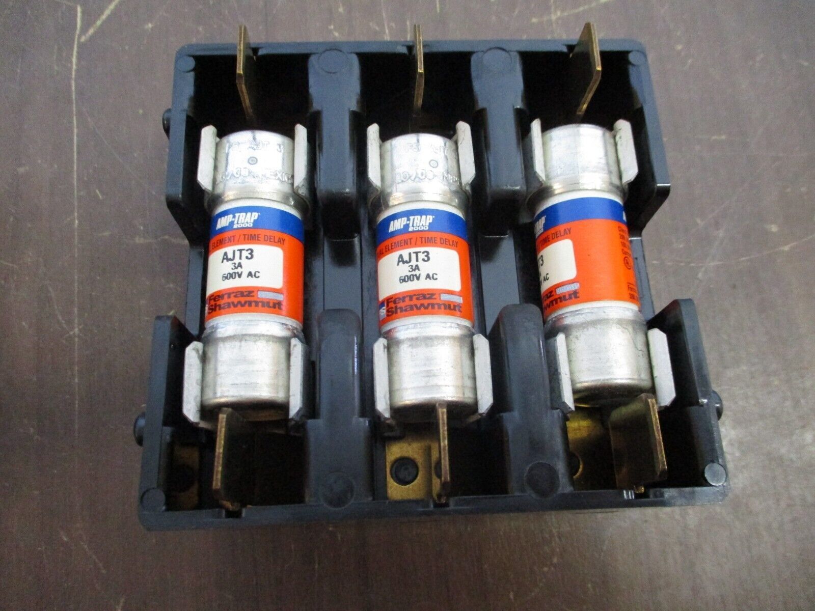 USD Pullout Switch 15149-3 Class J Fuse 600V 30A w/ (3) 3A Fuses Used