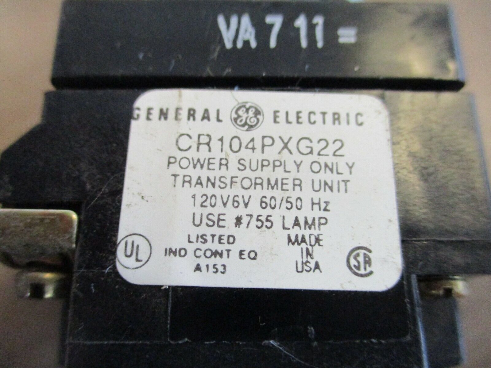 GE Indicator Light CR104PXG22 Green Used