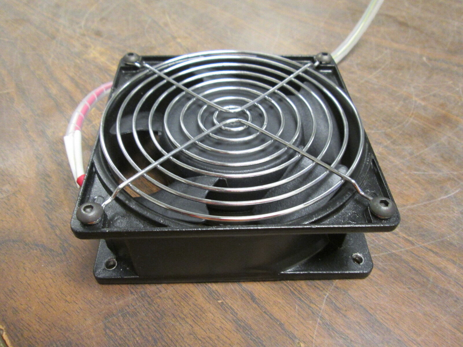 Toyo E.Z. Air Fan T30(T) 80/105CFM 220/240V 50/60Hz 2700/3000RPM Used