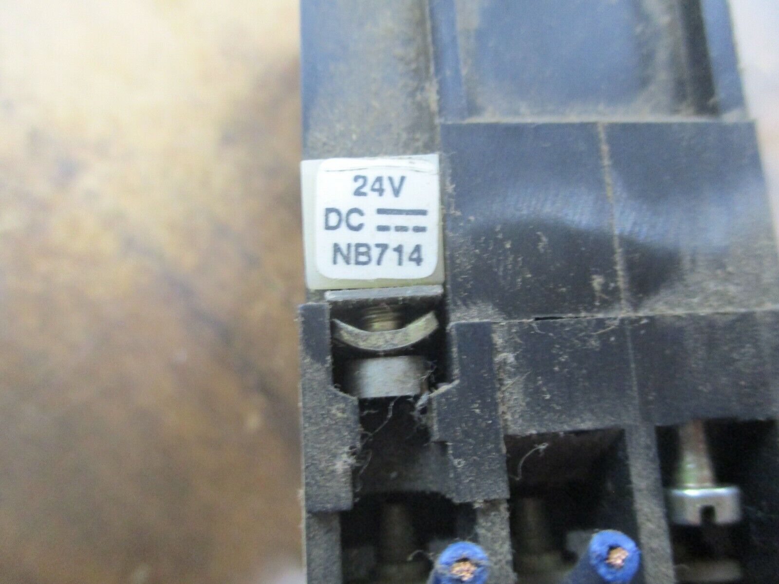 Allen-Bradley Contactor 700DC-F400* w 195-FA02 Aux Contact Block 24VDC Coil Used