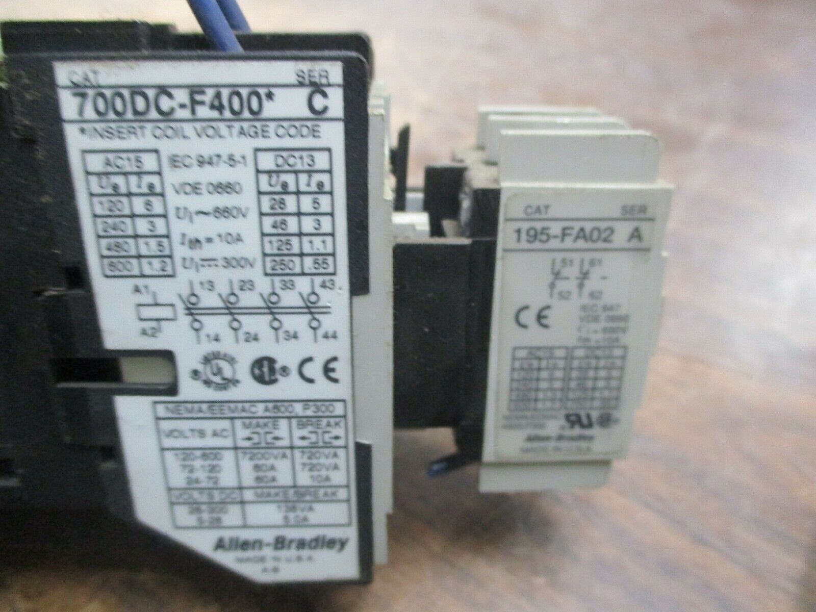 Allen-Bradley Contactor 700DC-F400* w 195-FA02 Aux Contact Block 24VDC Coil Used
