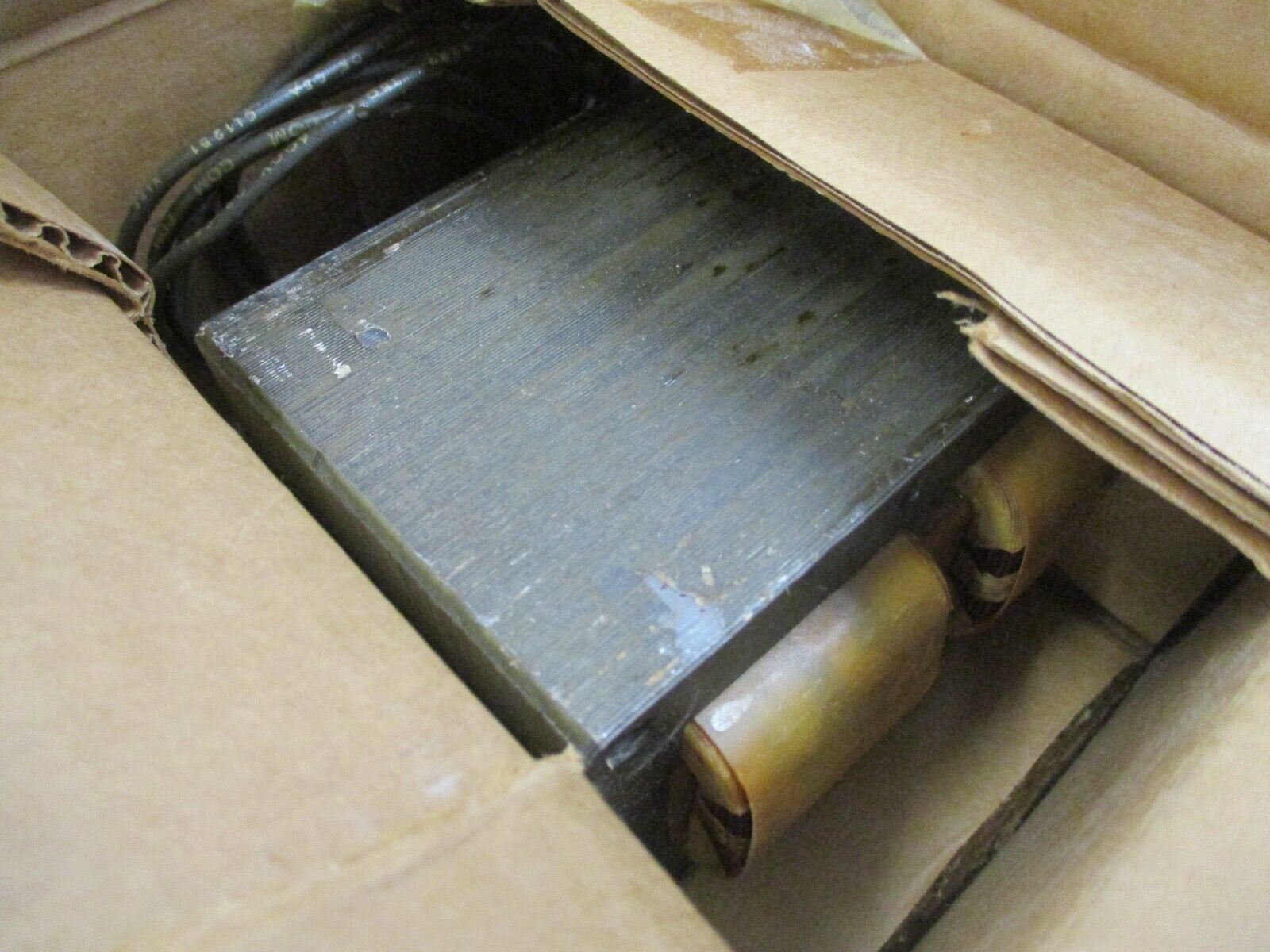 Advance Core & Coil Ballast 71A9525-001 480V 60Hz 150W New Surplus