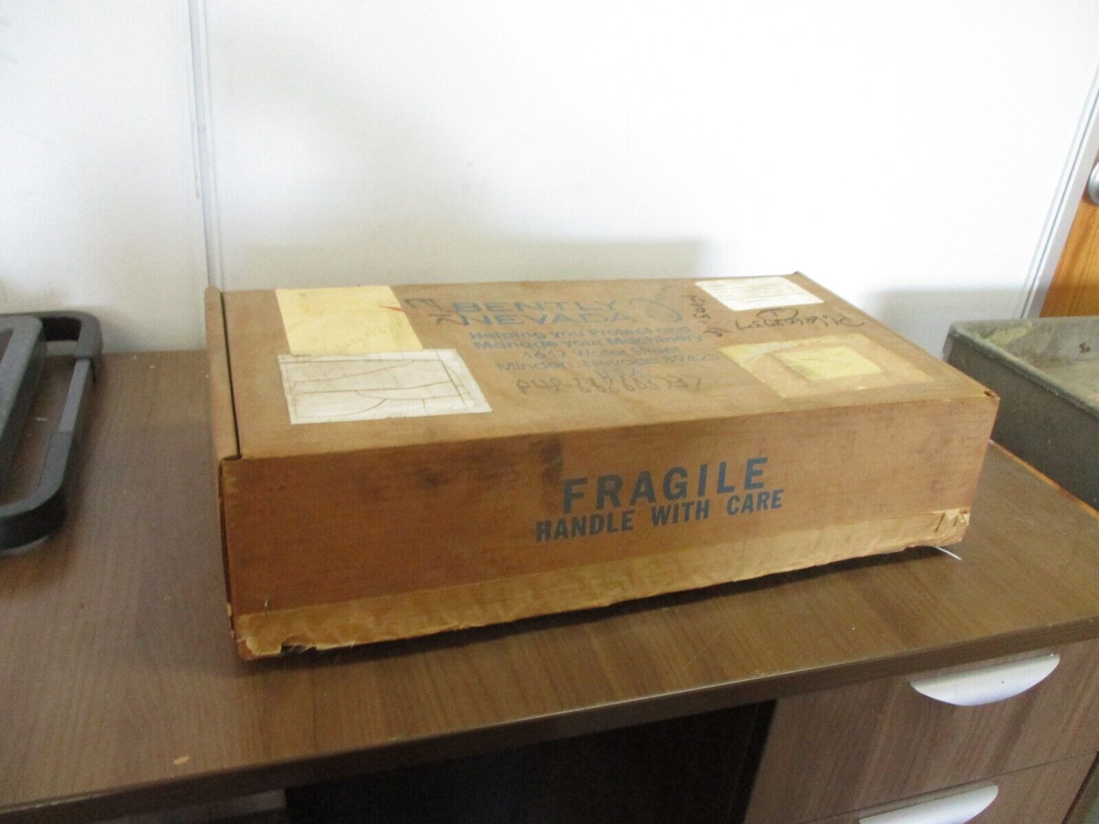 Bently Nevada 3300 Dual Vibration Monitor 3300/15-02-01-02-00-00-00 New Surplus