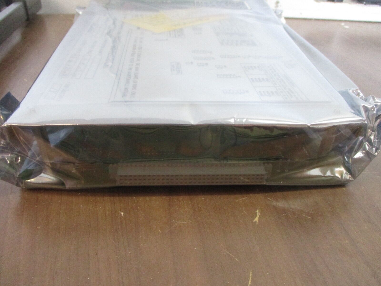 Bently Nevada 3300 Dual Vibration Monitor 3300/15-02-01-02-00-00-00 New Surplus