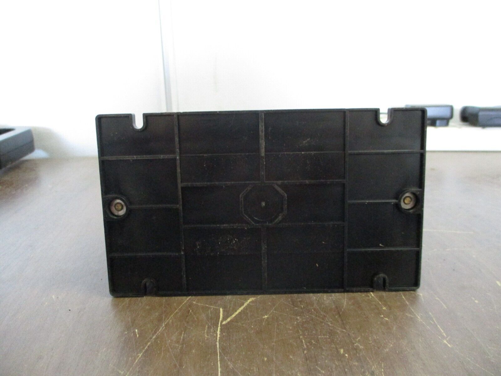 Allen-Bradley Line Voltage Monitor Relay 813S-V0WE Ser. B 120V 3Ph 60Hz Used