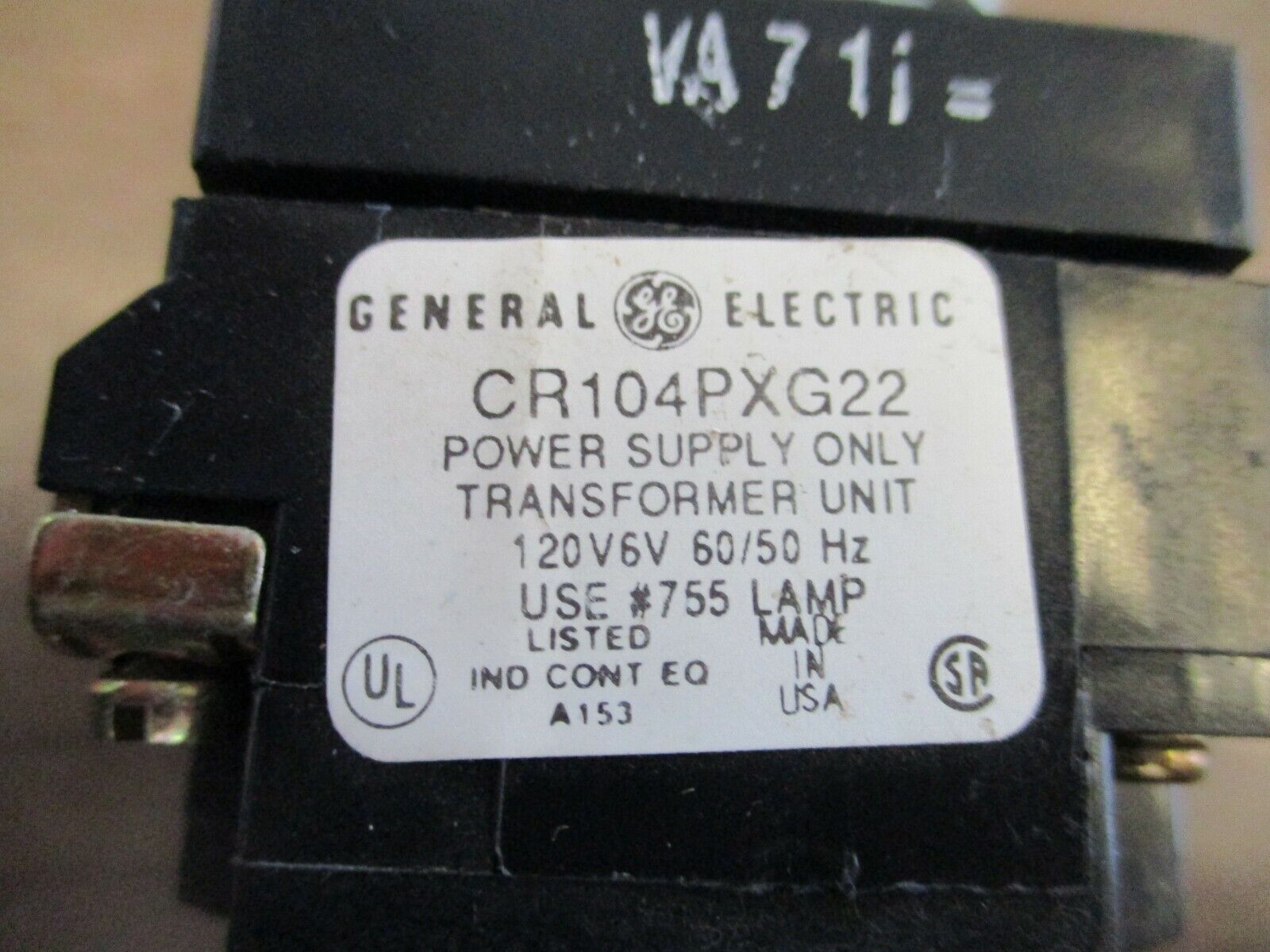 GE Indicator Light CR104PXG22 Red Used