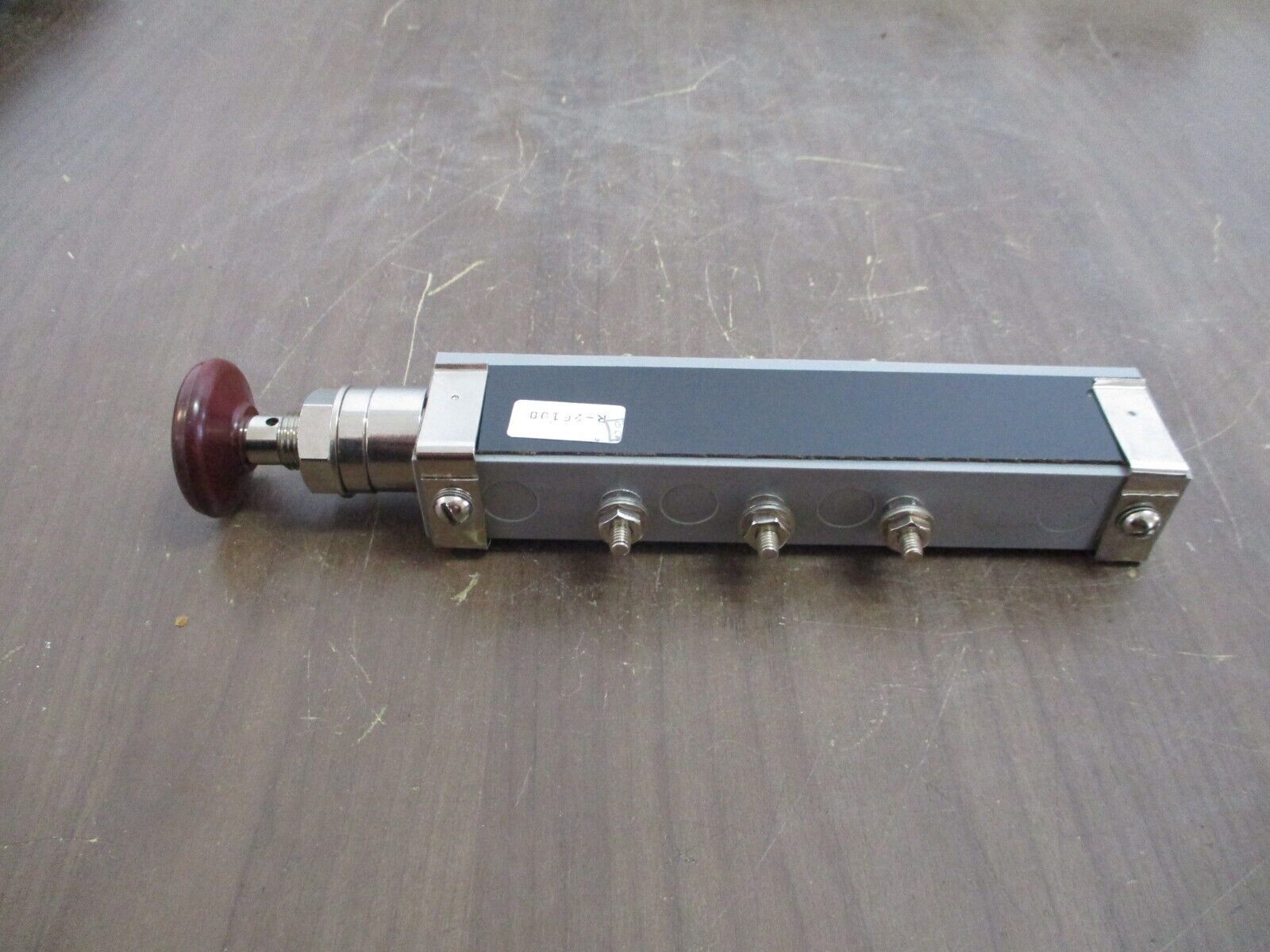 The States Co. Test Switch R-26100 Used