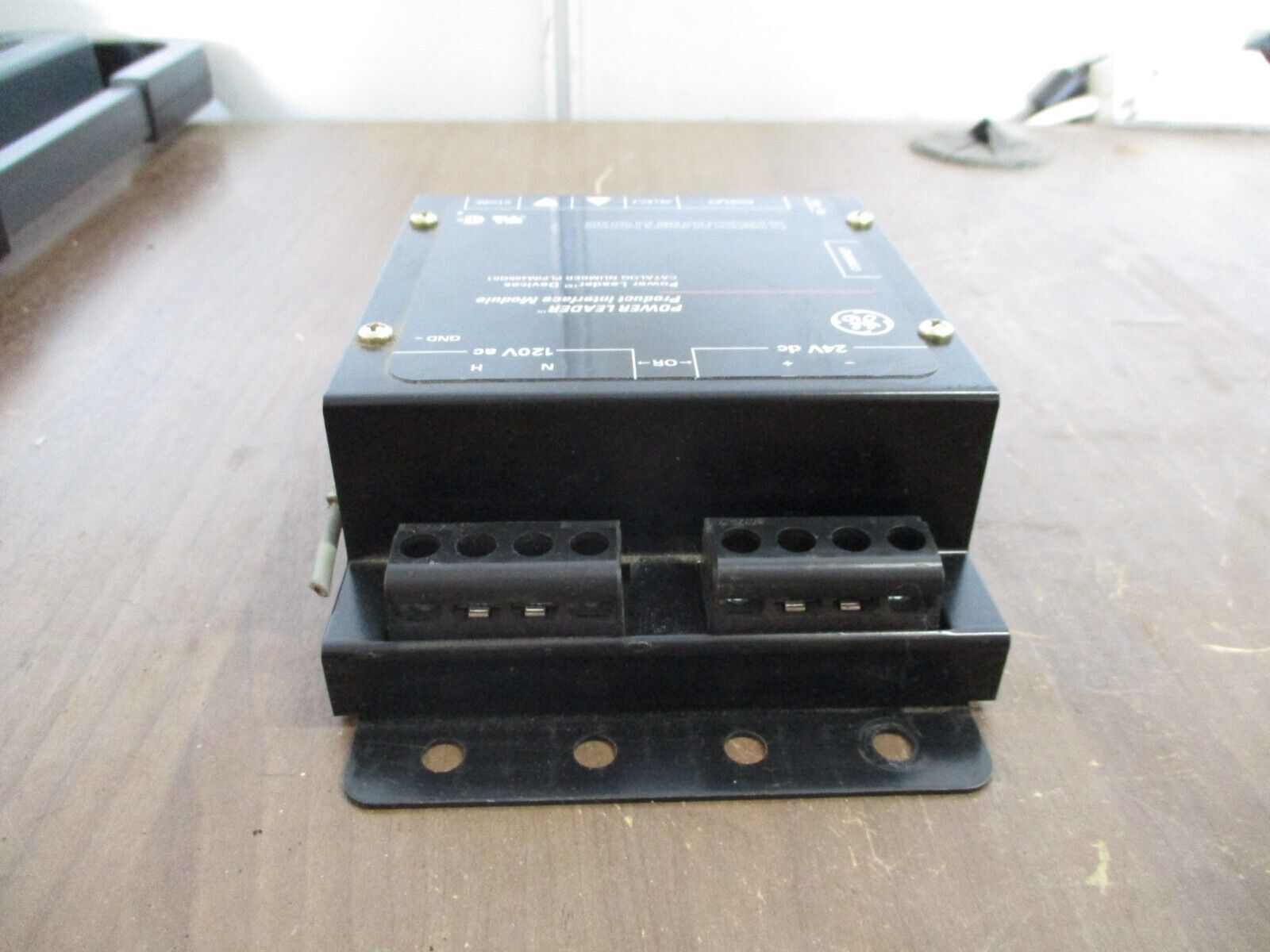 GE Power Leader Product Interface Module PLPIM485G01 120VAC 24VDC Used