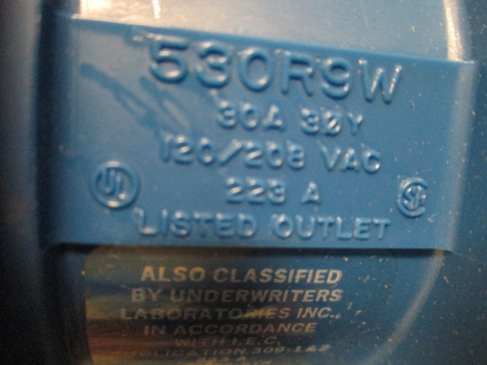 Hubbell Receptacle 530R9W 20A 120/208VAC 4P 5W 3Ph *Watertight* New Surplus