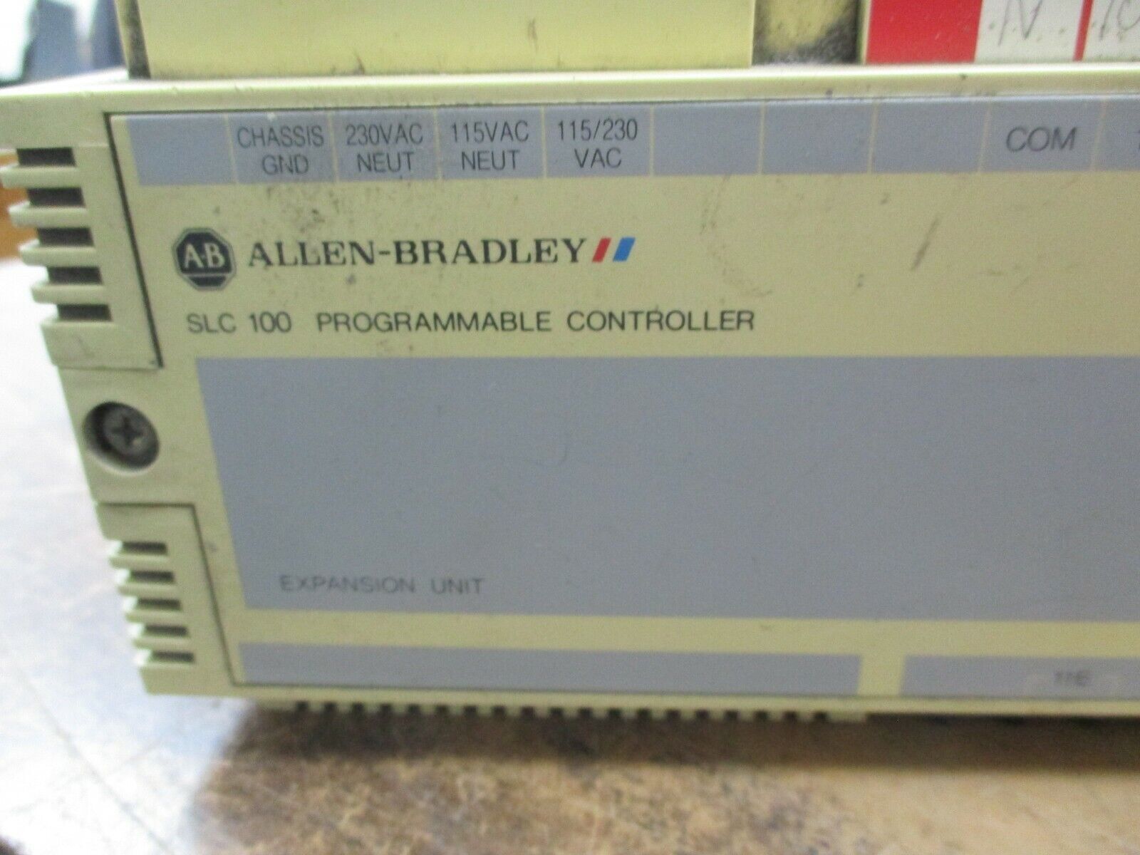 Allen-Bradley SLC 100 Expansion Unit 1745-E101 Ser. B Used