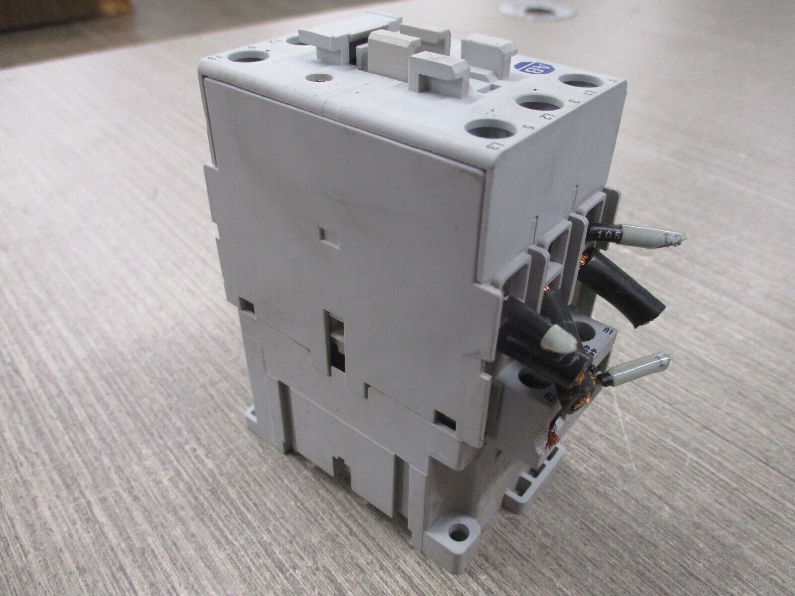 Allen-Bradley Contactor 100-C37*00 480V Coil 60A 600V Used