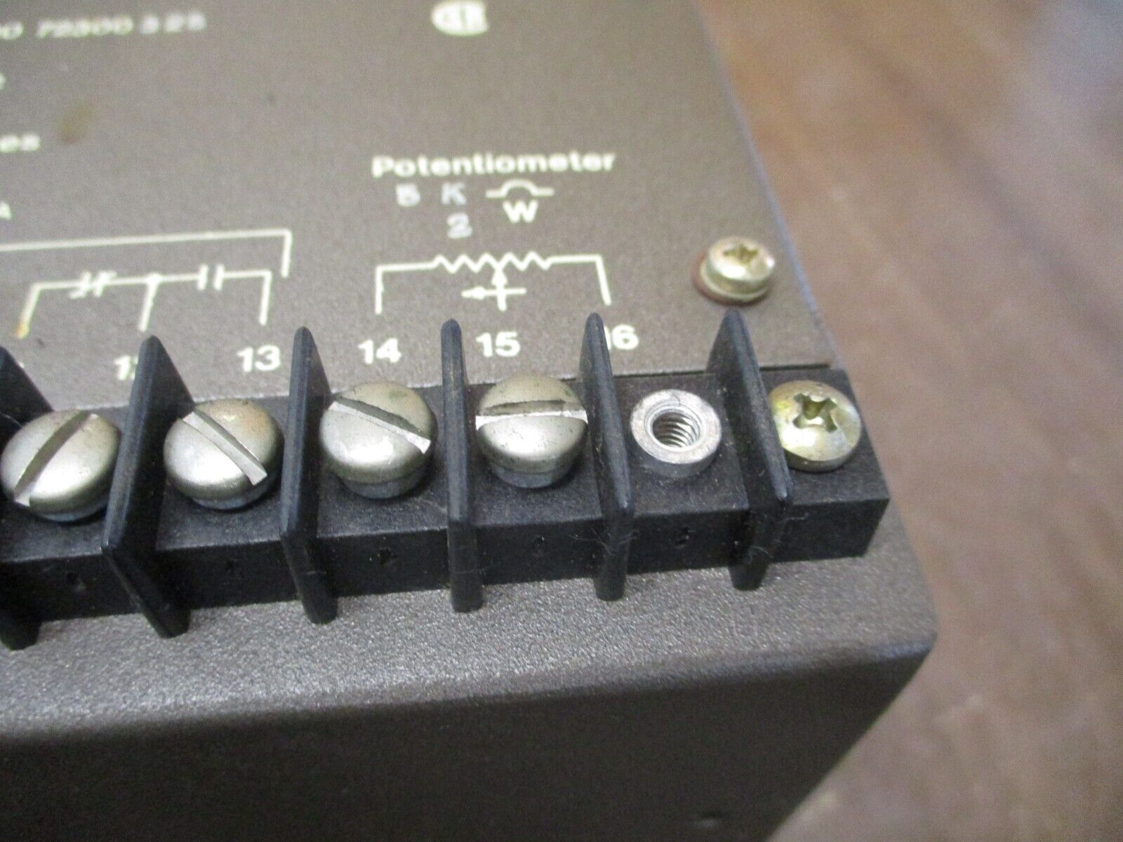 Basler Electric MOC2499 Motor Operated Control / Potentiometer 90 72300325 Used