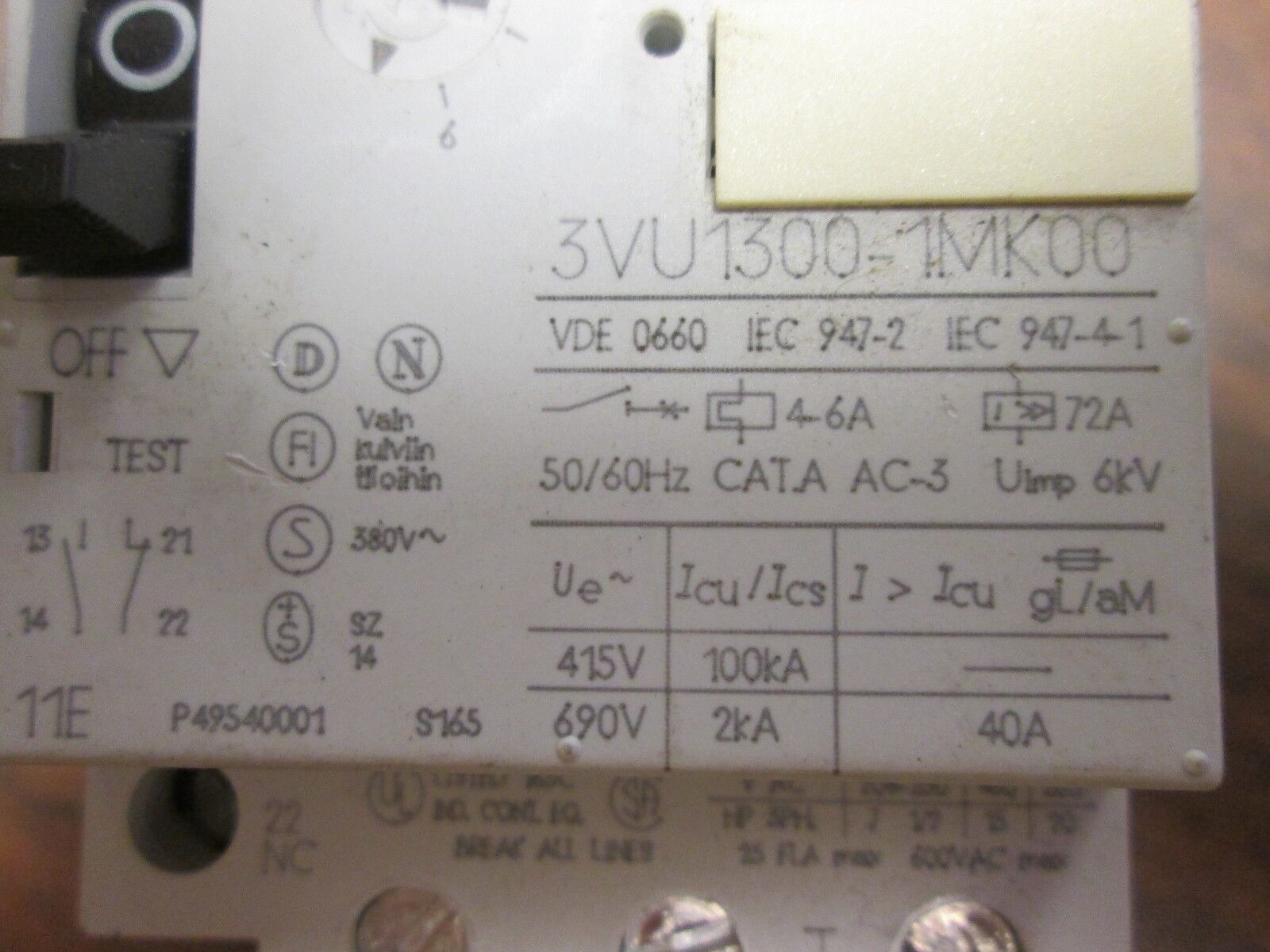 Siemens Circuit Breaker 3VU1300-1MK00 Range 4-6A Used