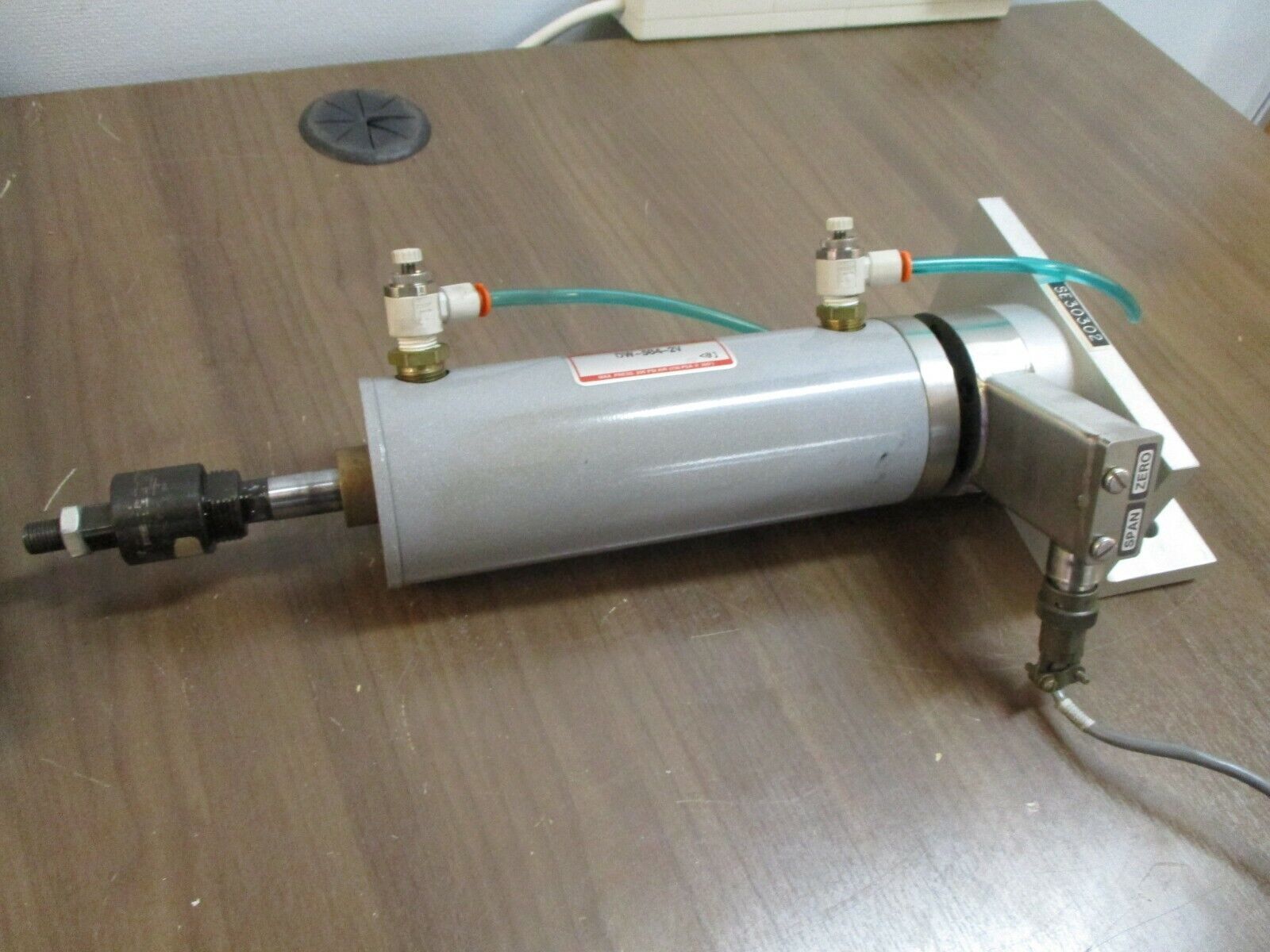 Bimba Double-Wall Air Cylinder DW-504-2V 200 PSIG Used