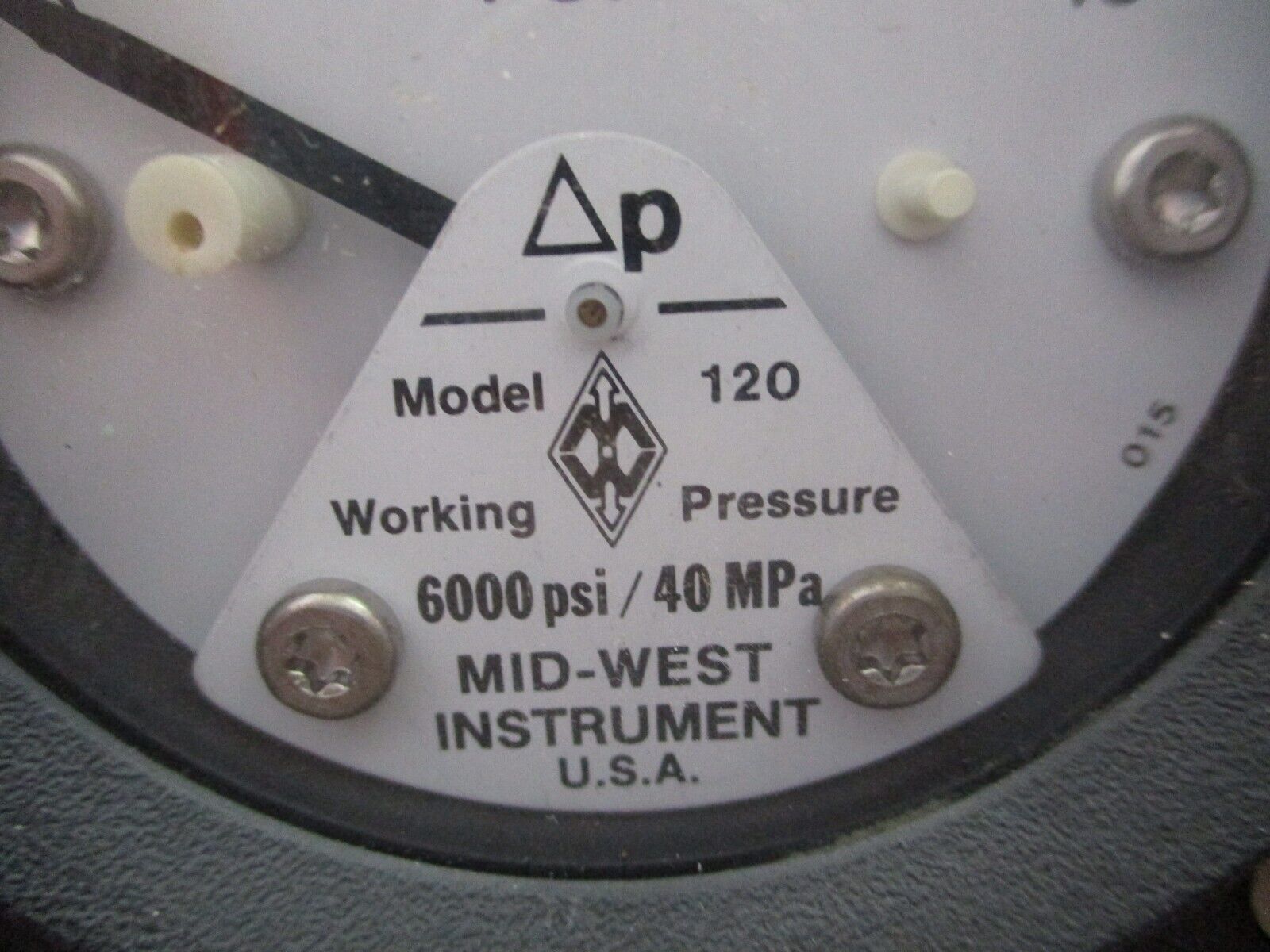 Mid-West Instrument Filter Minder Gauge Model 120 Range: 0-15PSID *No Box*