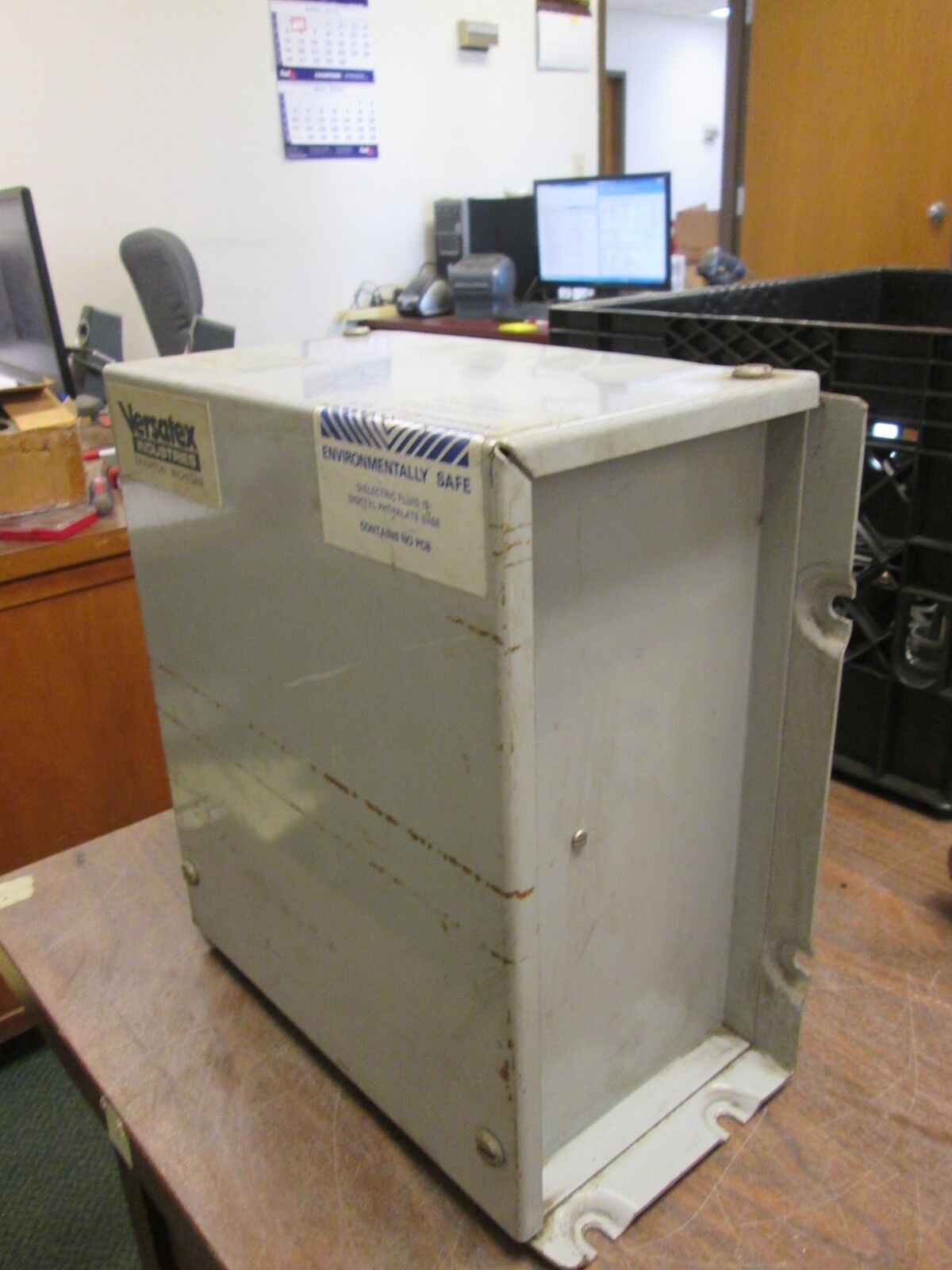 Versatex Power Capacitor VM/43E/4/NAF3 480V 4KVAR 3Ph 60Hz Used