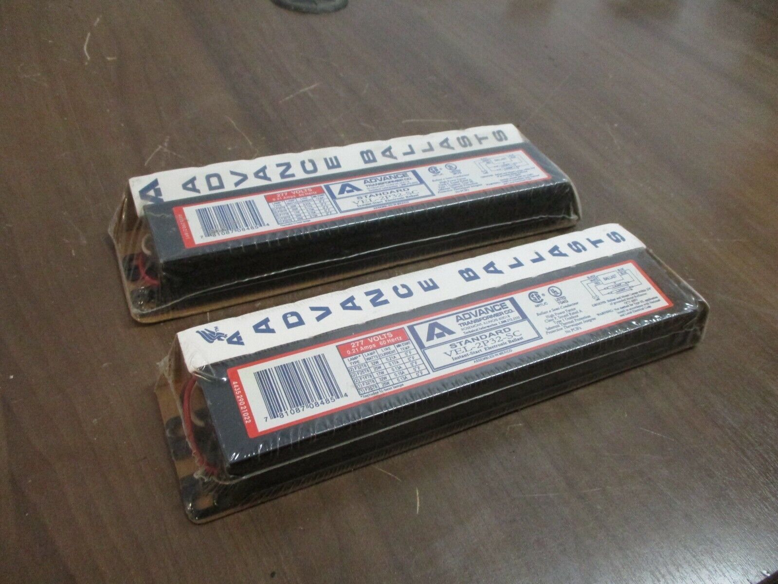 Advance Standard Instant-Start Electronic Ballast VEL-2P32-SC 277V 0.21A 60Hz