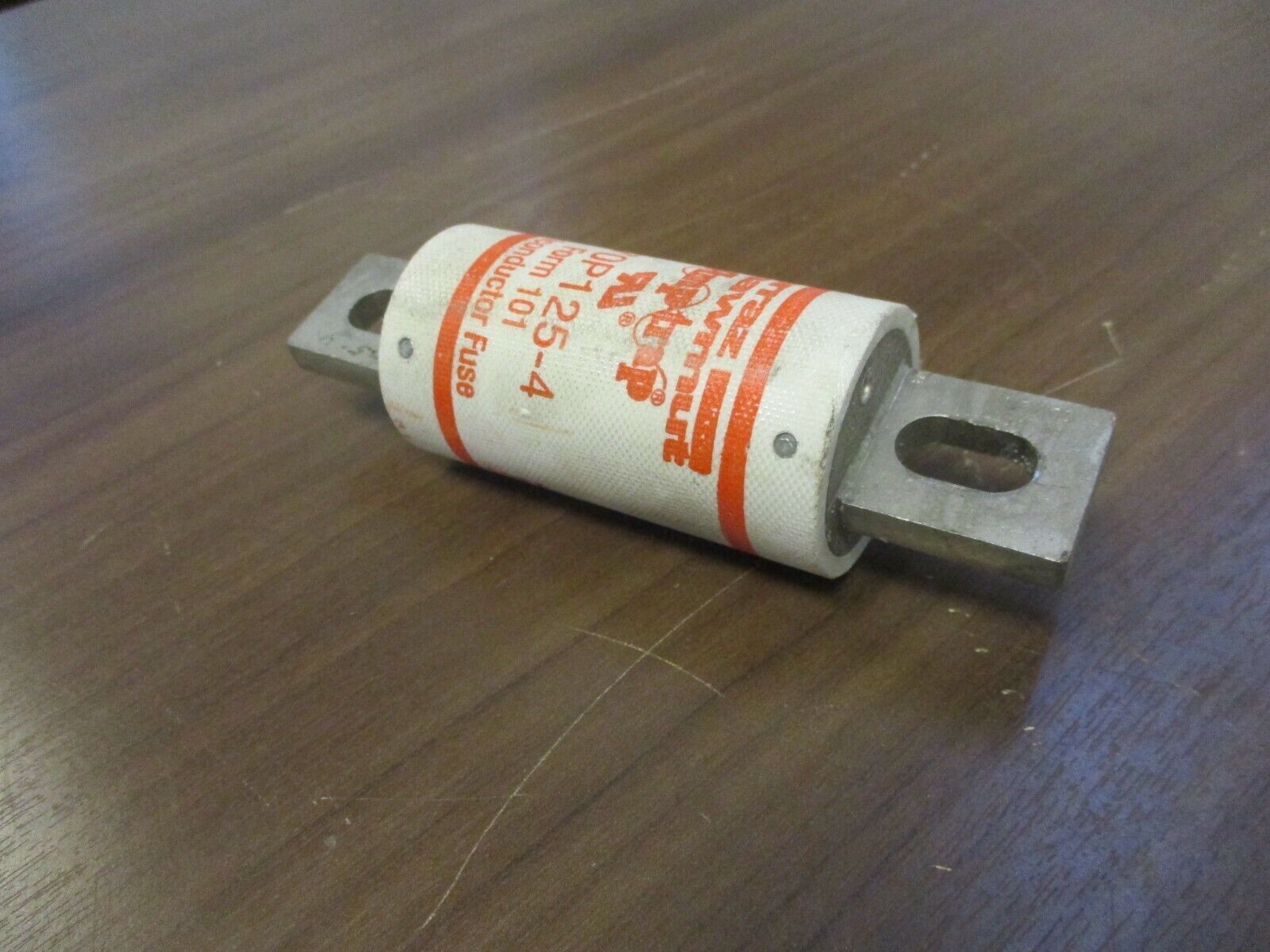 Ferraz Shawmut Amp-Trap Fuse A70P125-4 125A 700V Used