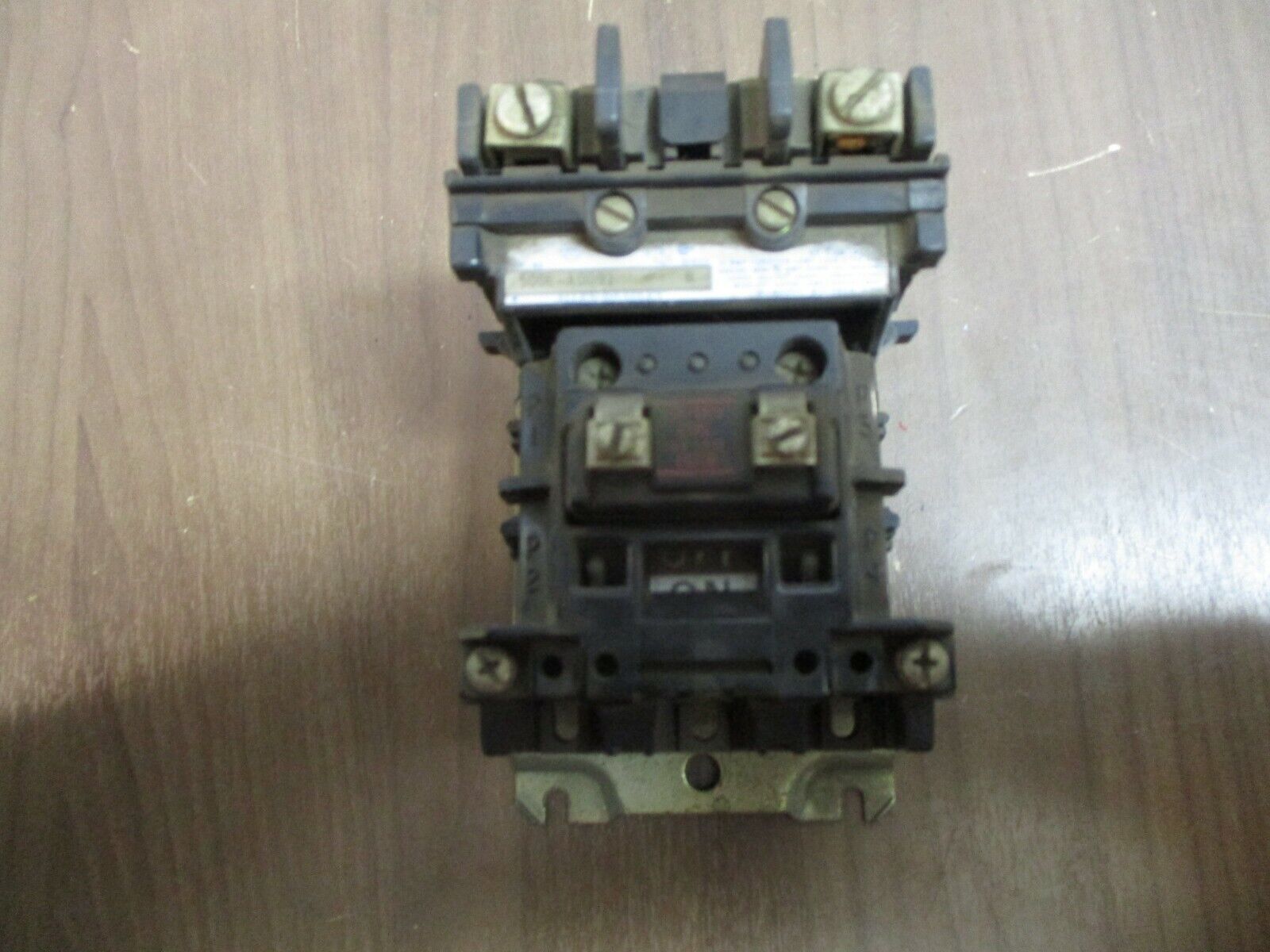 Allen-Bradley Contactor 500L-AOD92 Ser. B 115-120V Coil 20A 480V Used