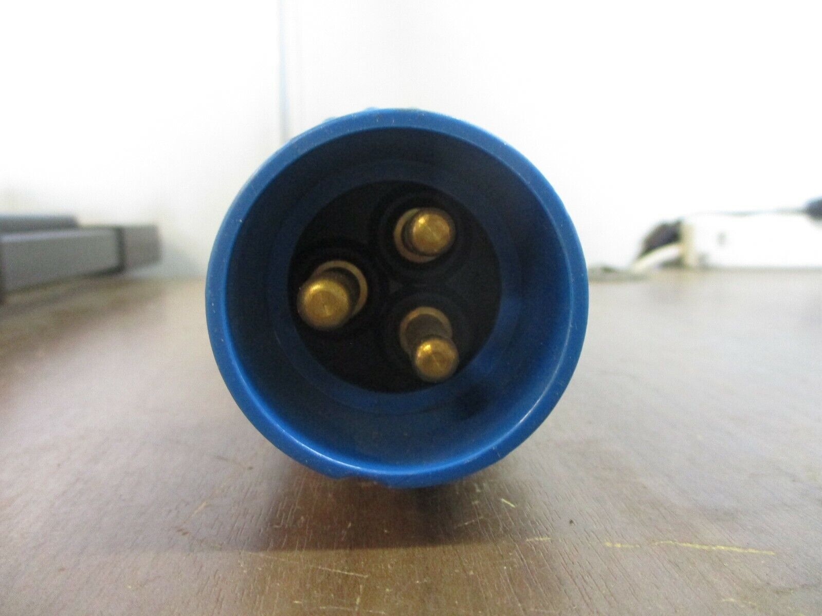 Thomas & Betts Russellstoll Plug 3750DP/F35447A 30A 250V 50/60Hz Used